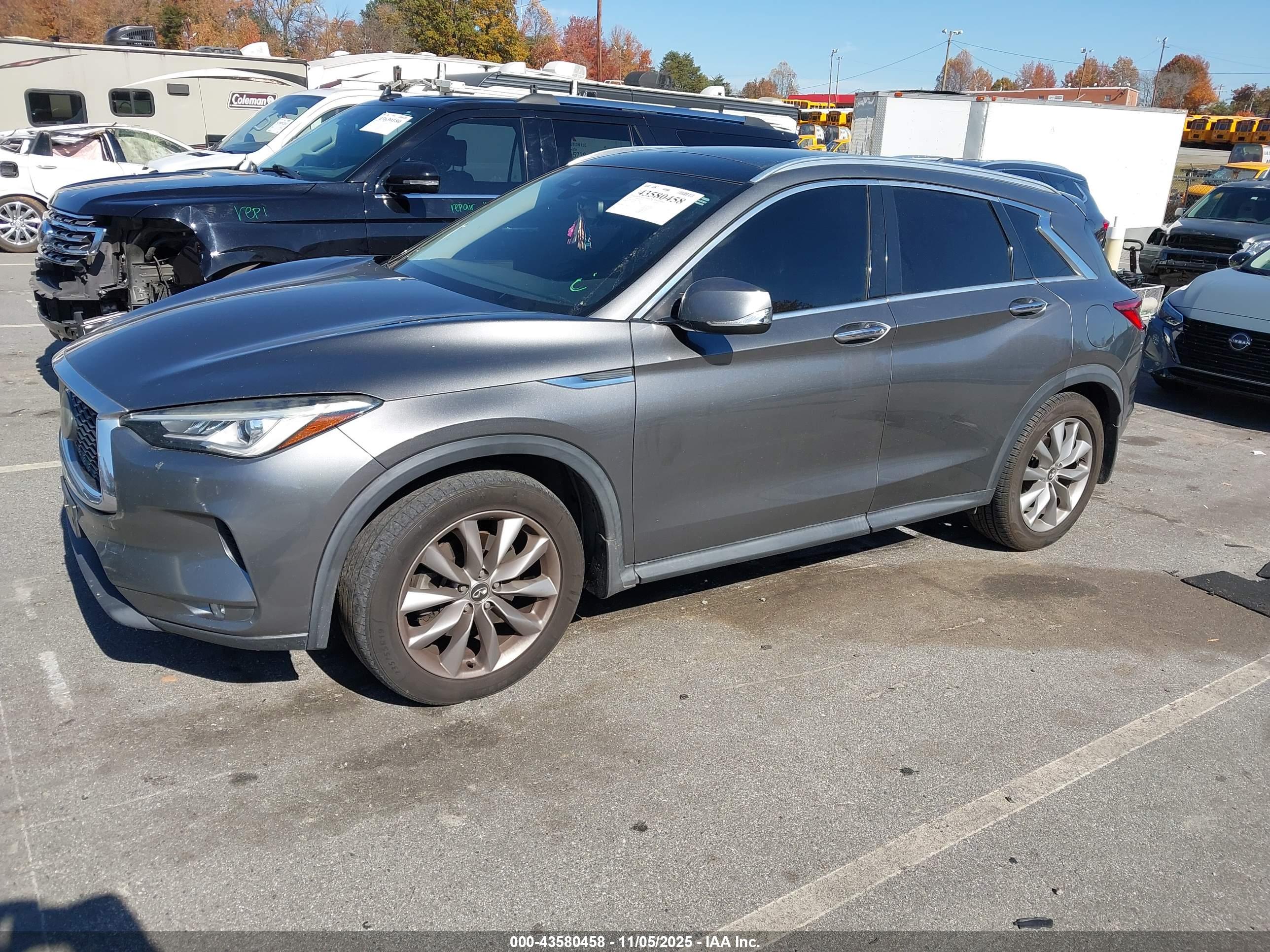 INFINITI QX50 image 2