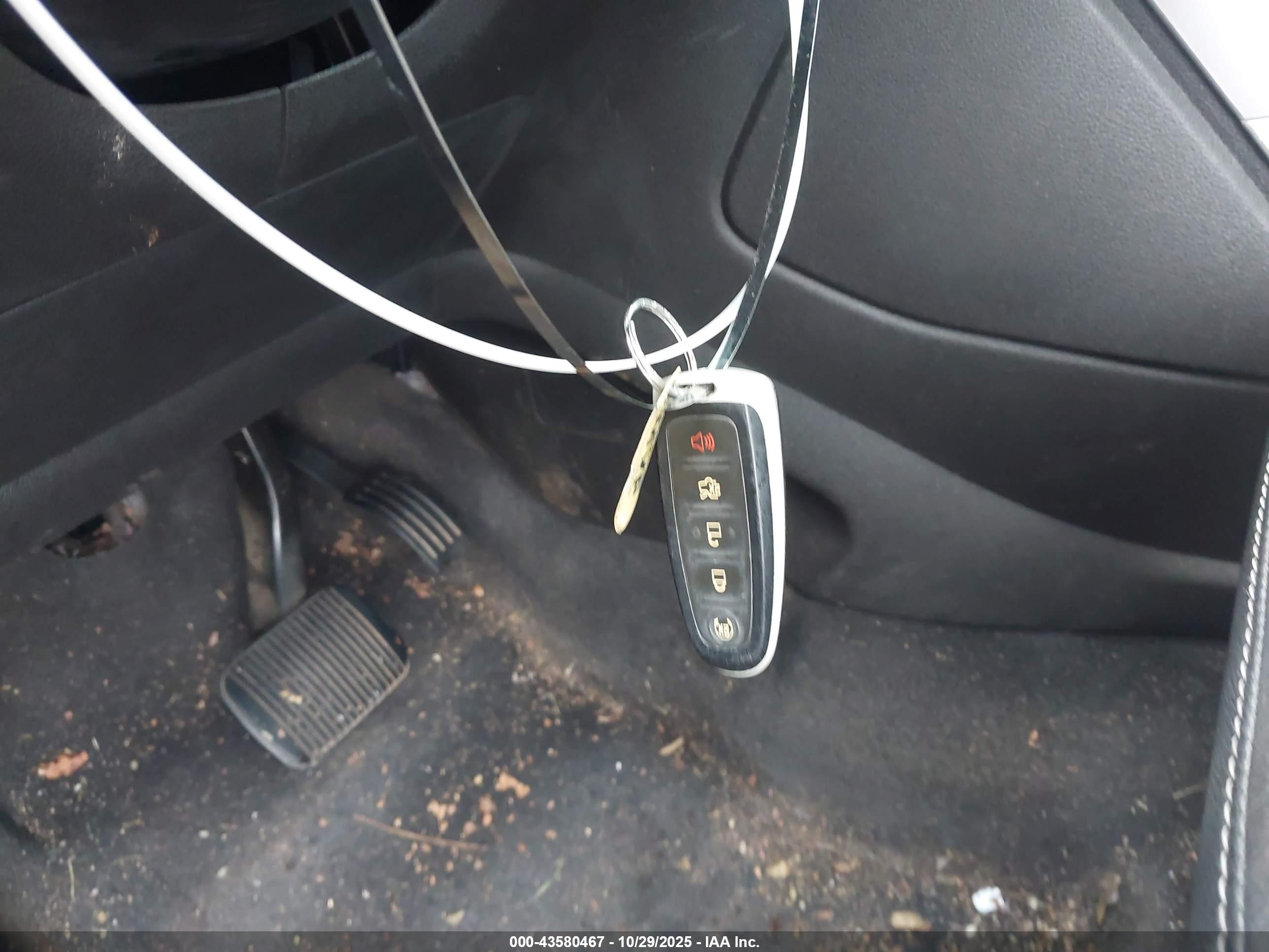 FORD C-MAX image 11