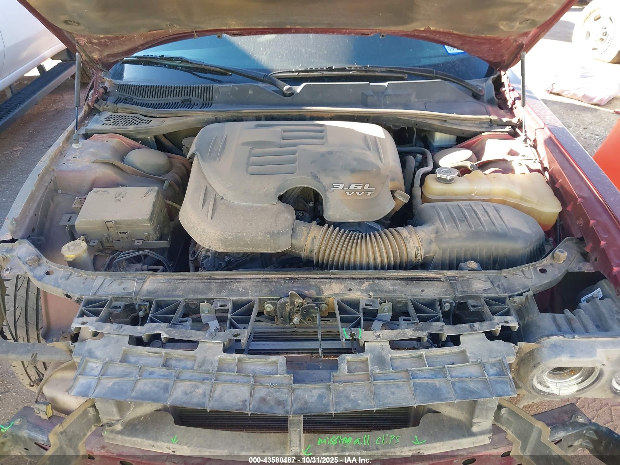DODGE CHALLENGER image 10