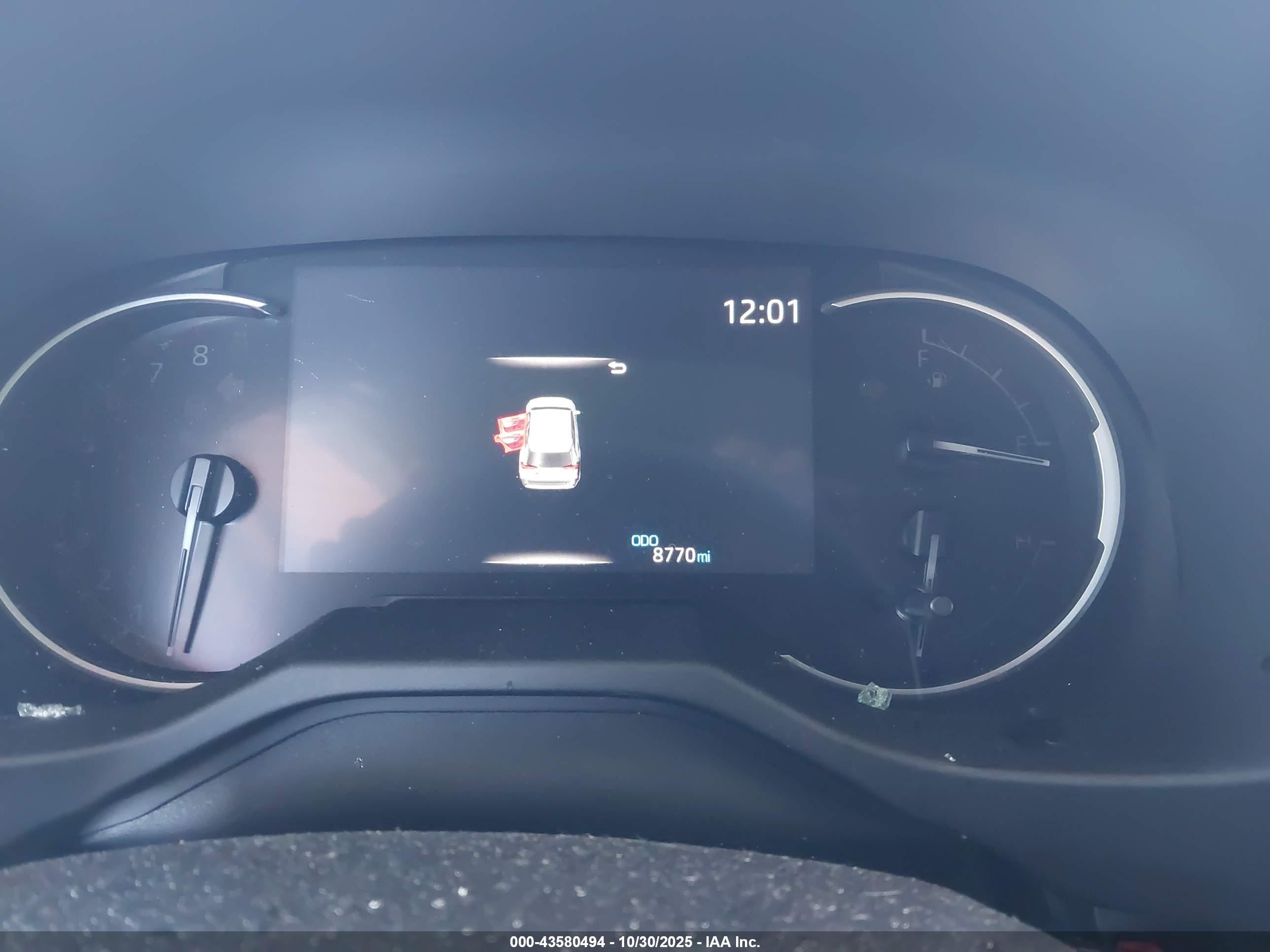 TOYOTA RAV4 image 7