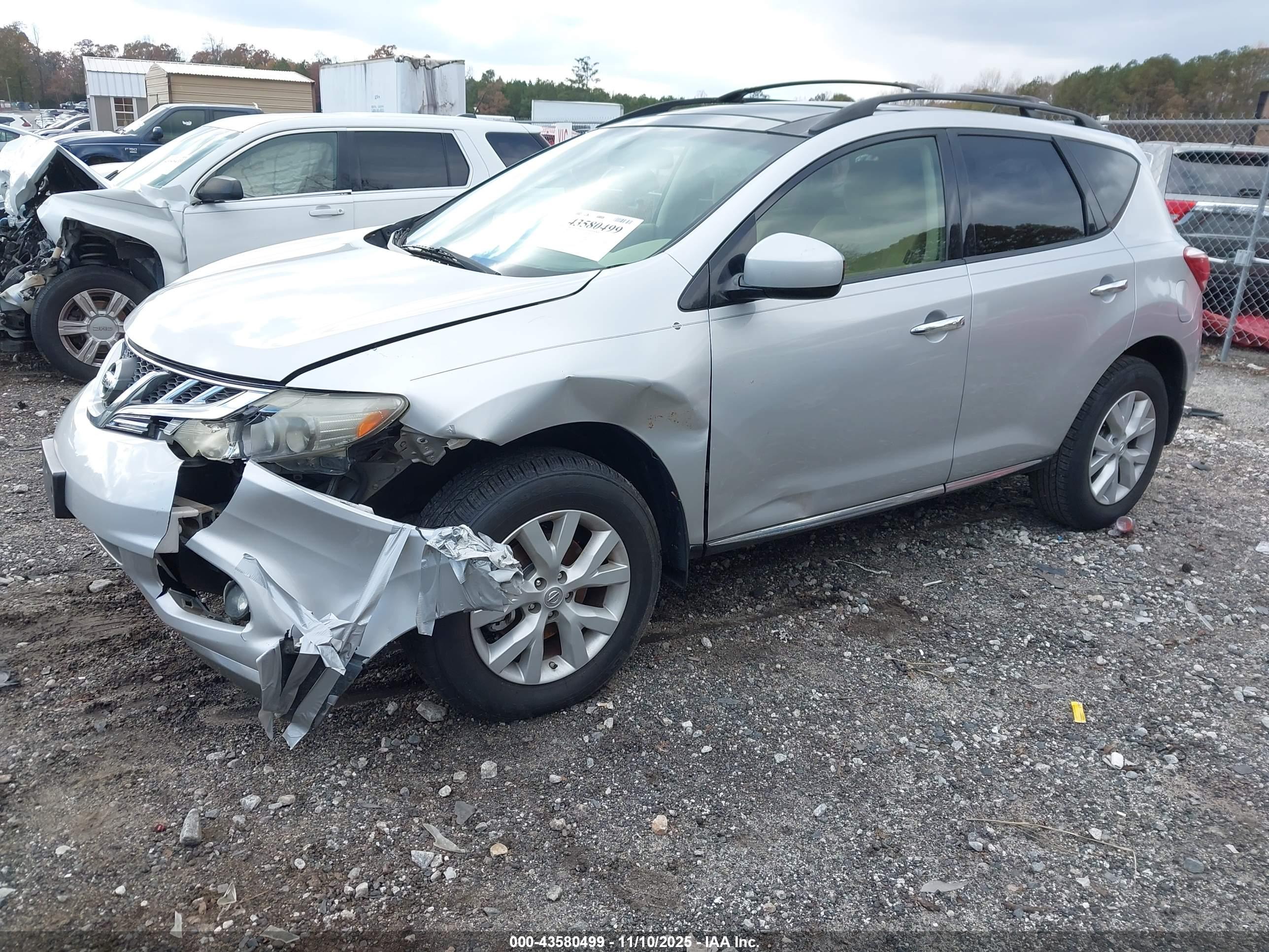 NISSAN MURANO image 2