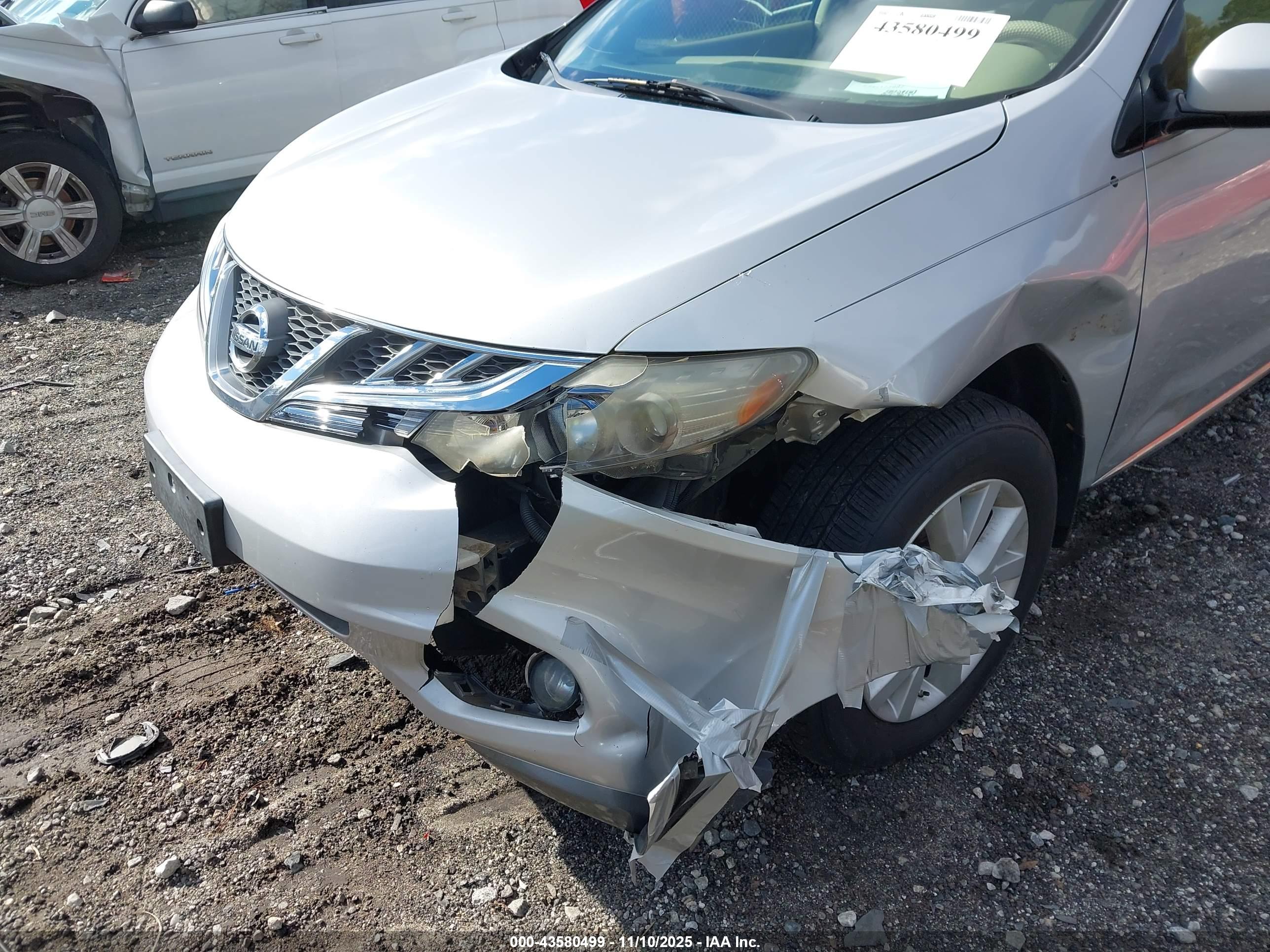 NISSAN MURANO image 6