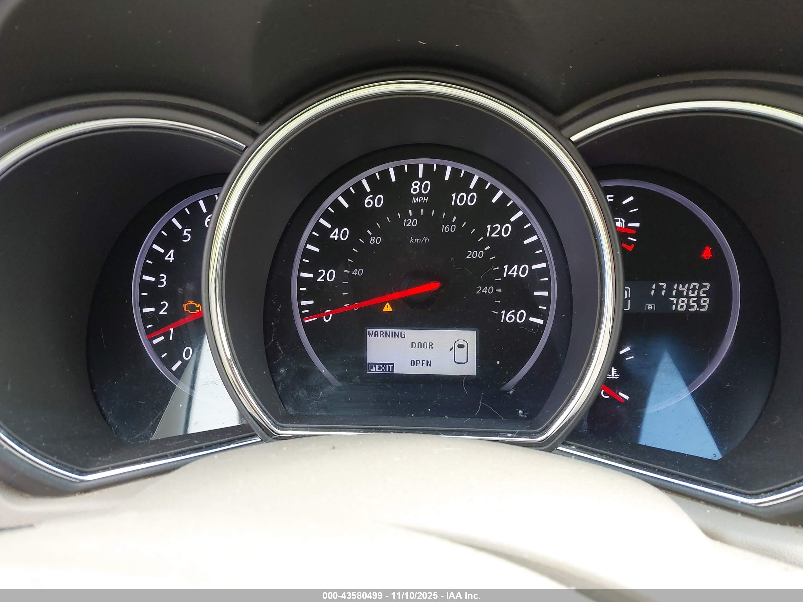 NISSAN MURANO image 7