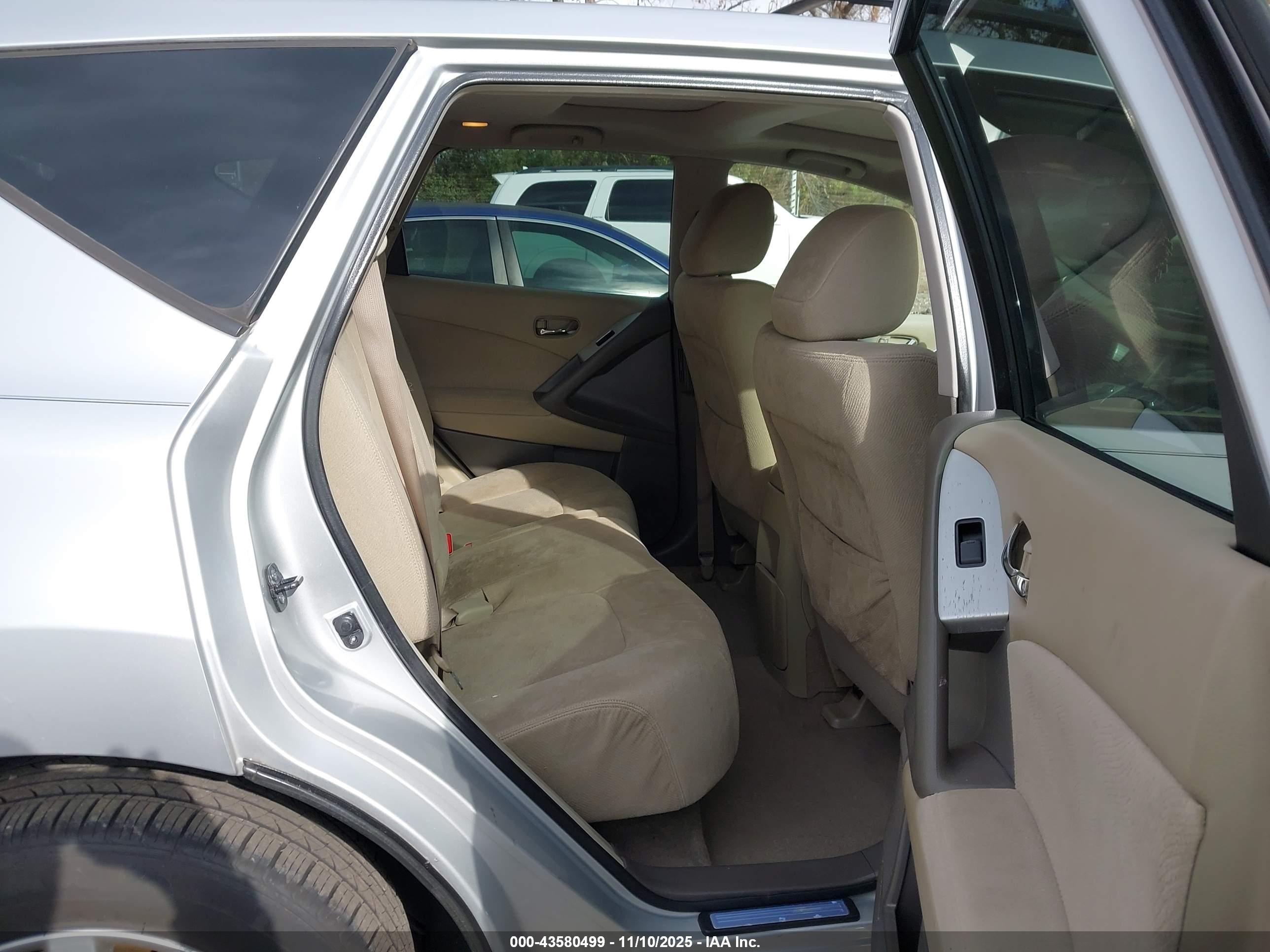 NISSAN MURANO image 8