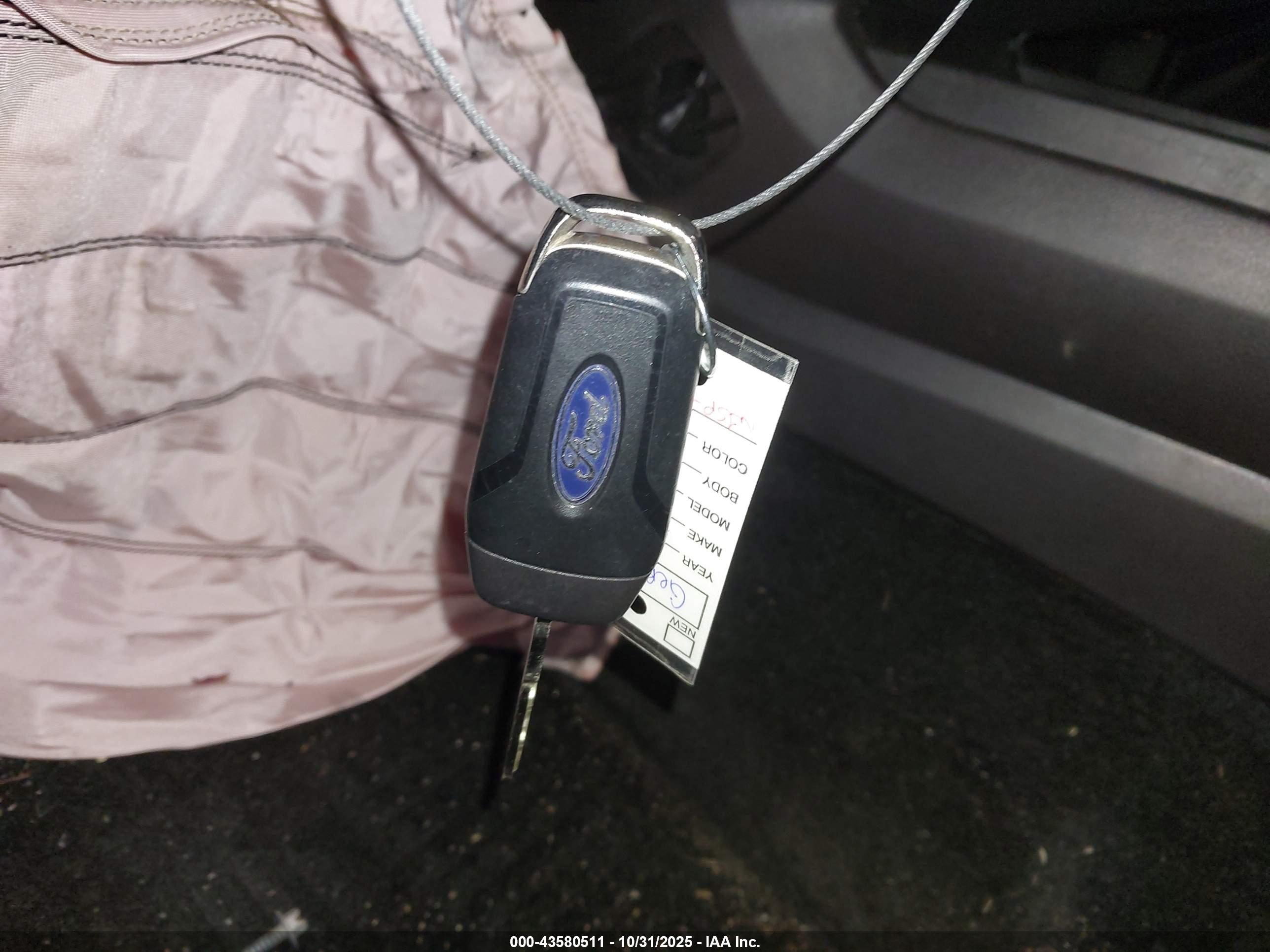 FORD FUSION image 11