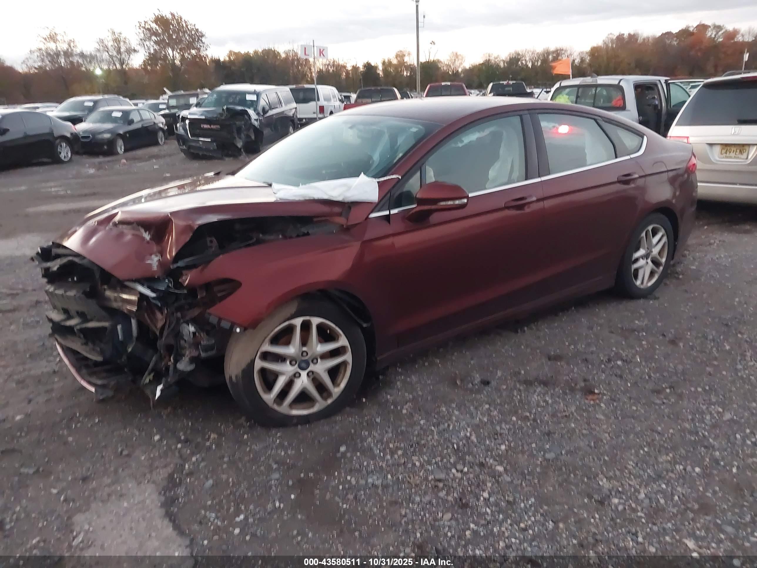 FORD FUSION image 2