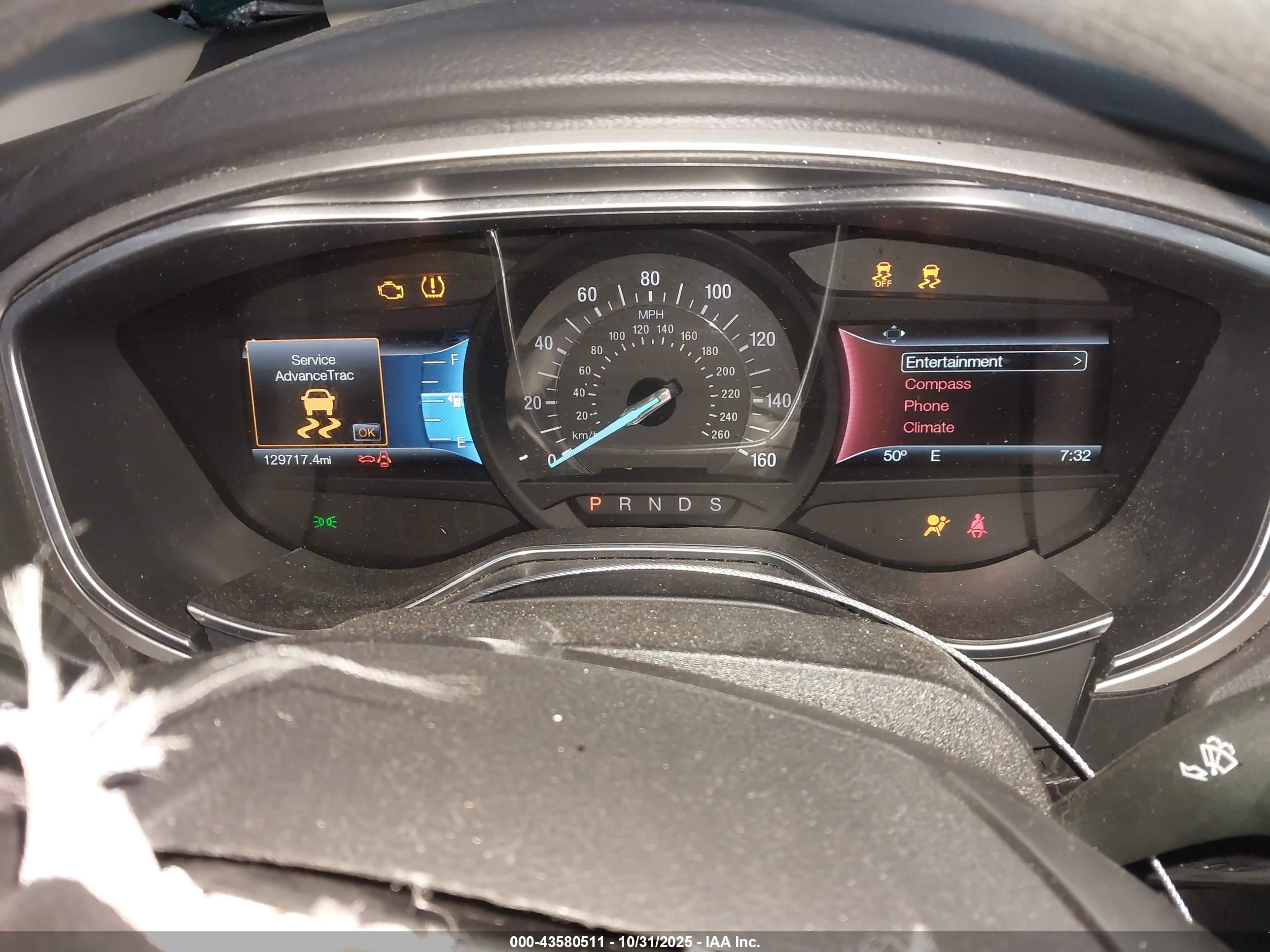 FORD FUSION image 7