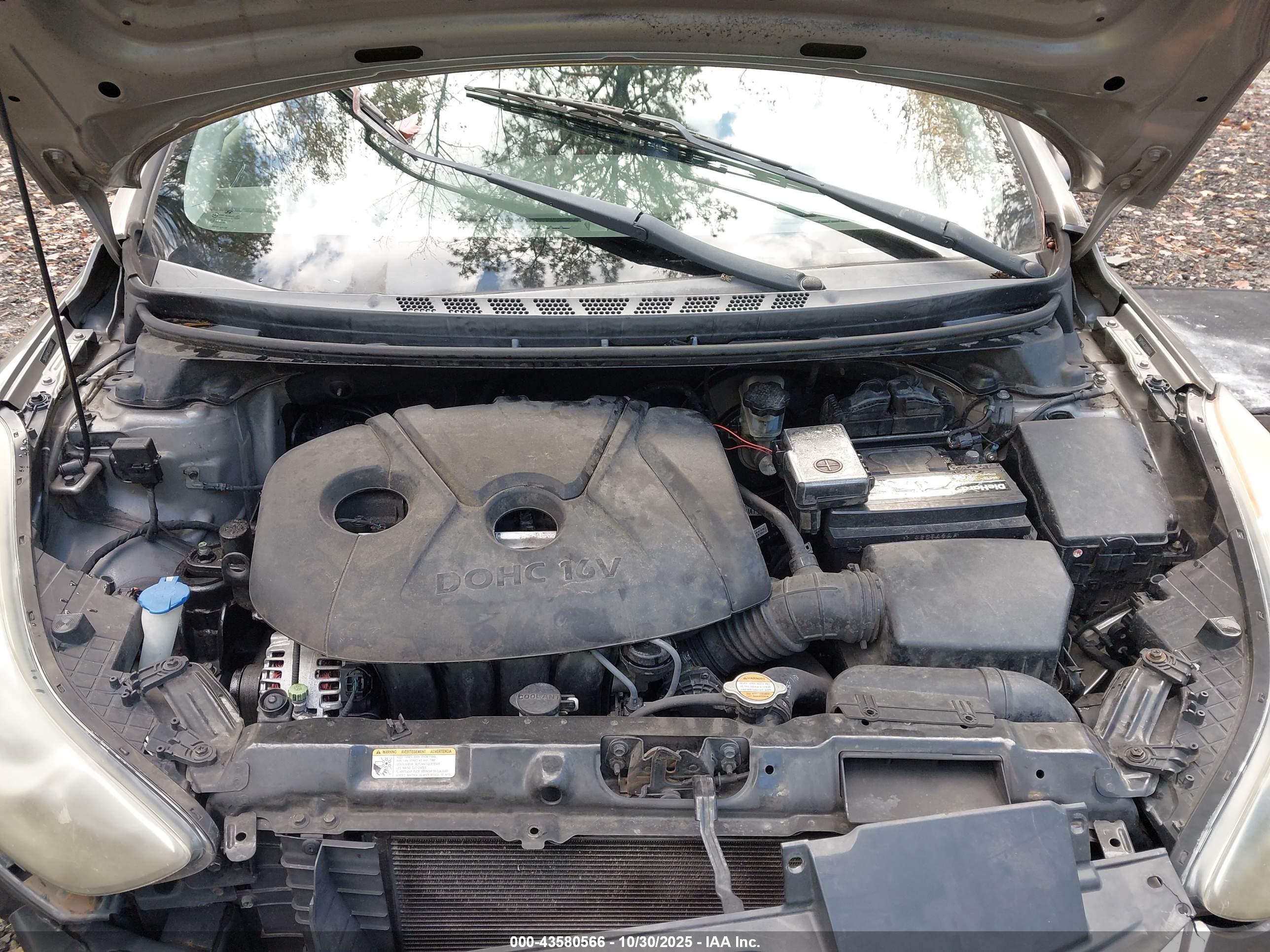 HYUNDAI ELANTRA image 10