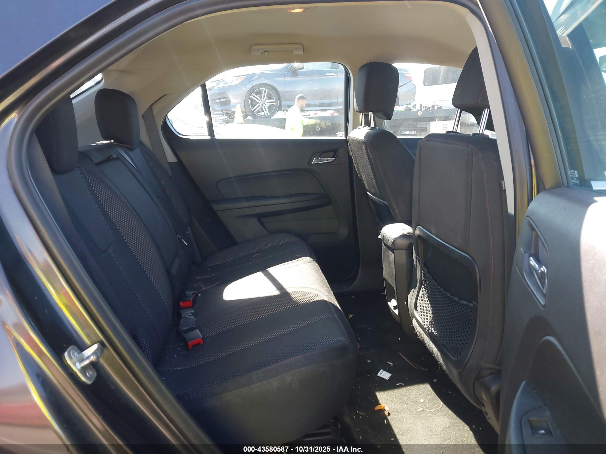 CHEVROLET EQUINOX image 8