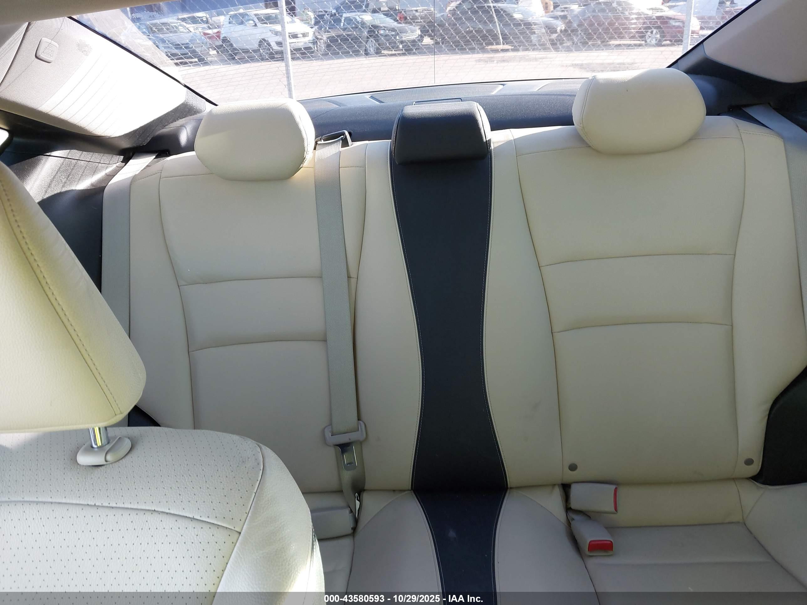 HONDA ACCORD image 8