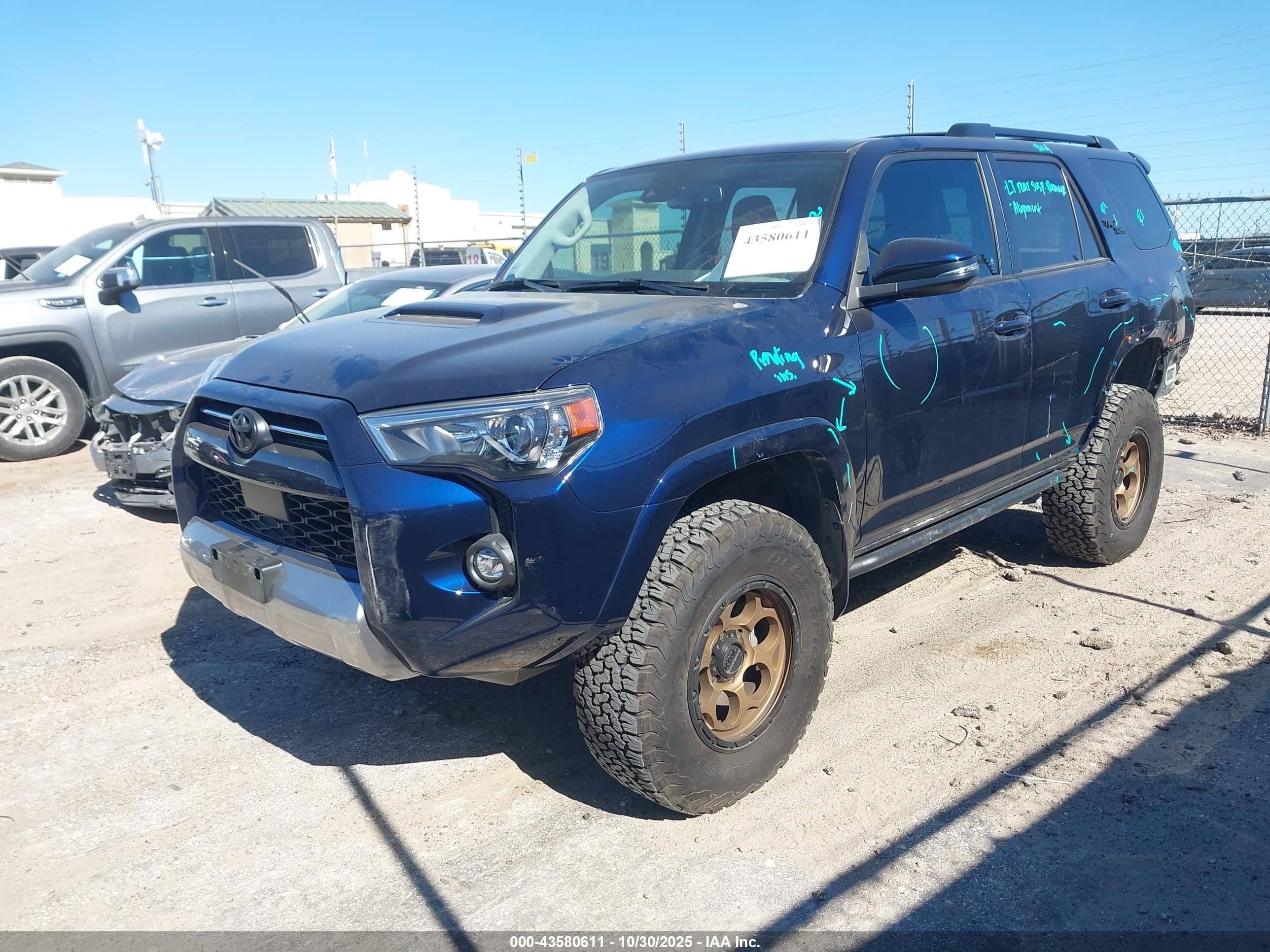 TOYOTA 4RUNNER image 2