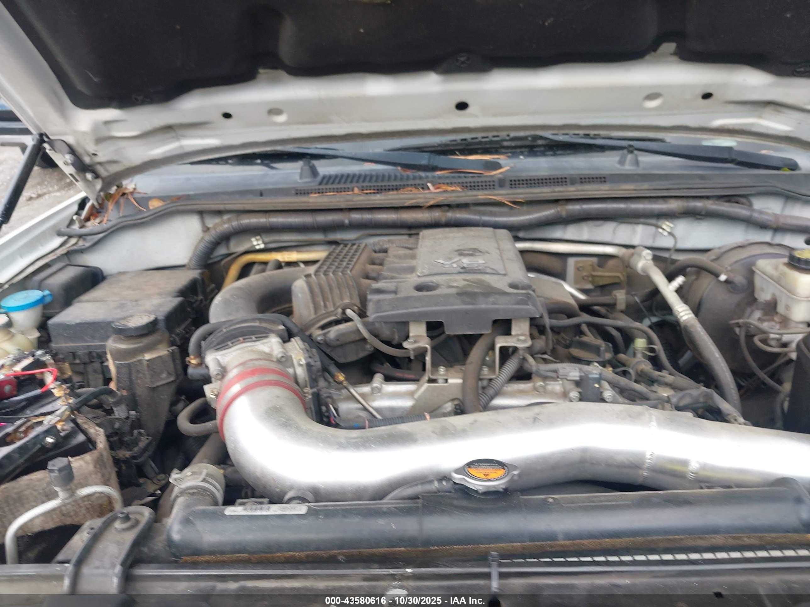 NISSAN FRONTIER image 10
