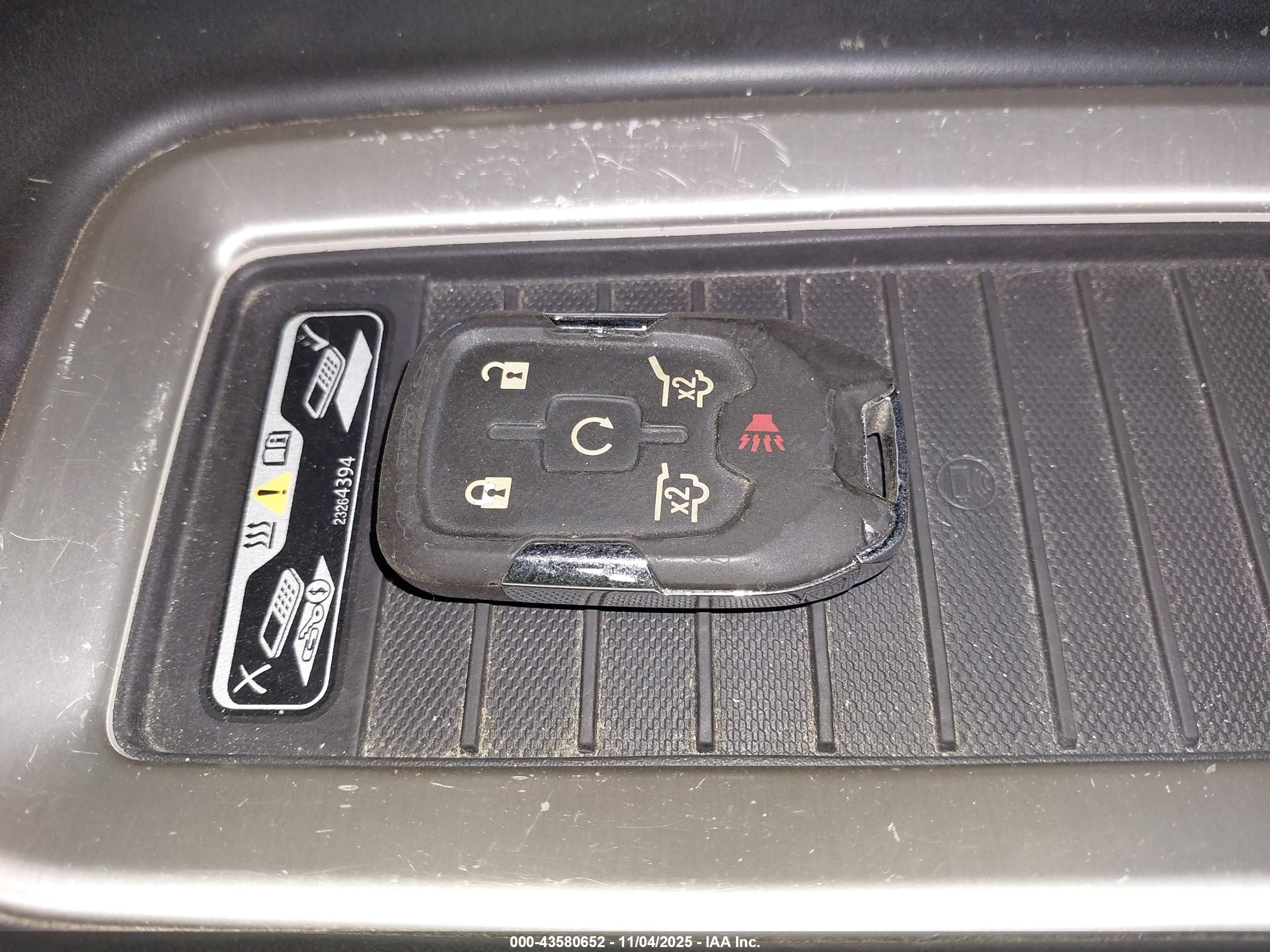 GMC YUKON image 11