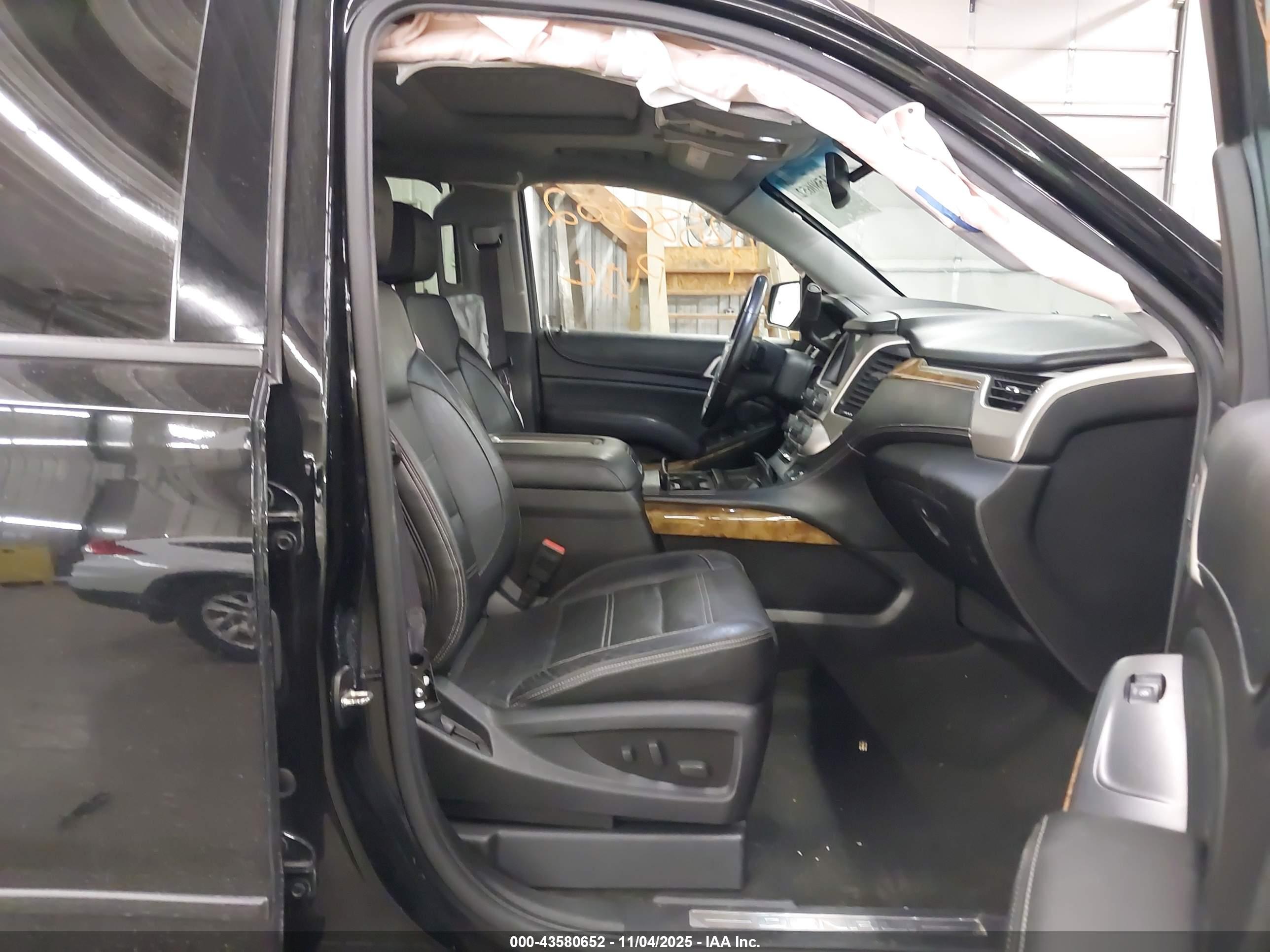 GMC YUKON image 5