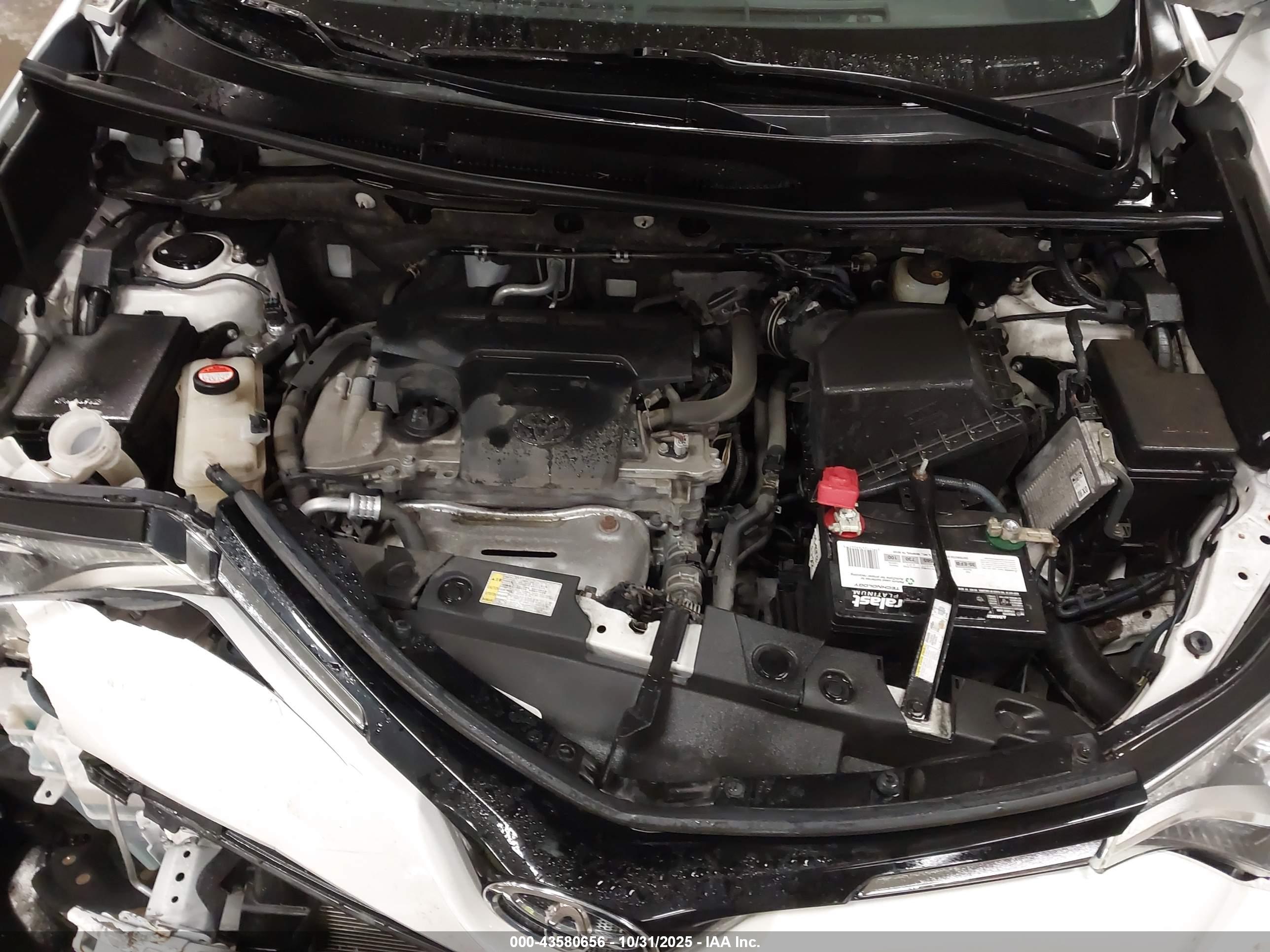 TOYOTA RAV4 image 10
