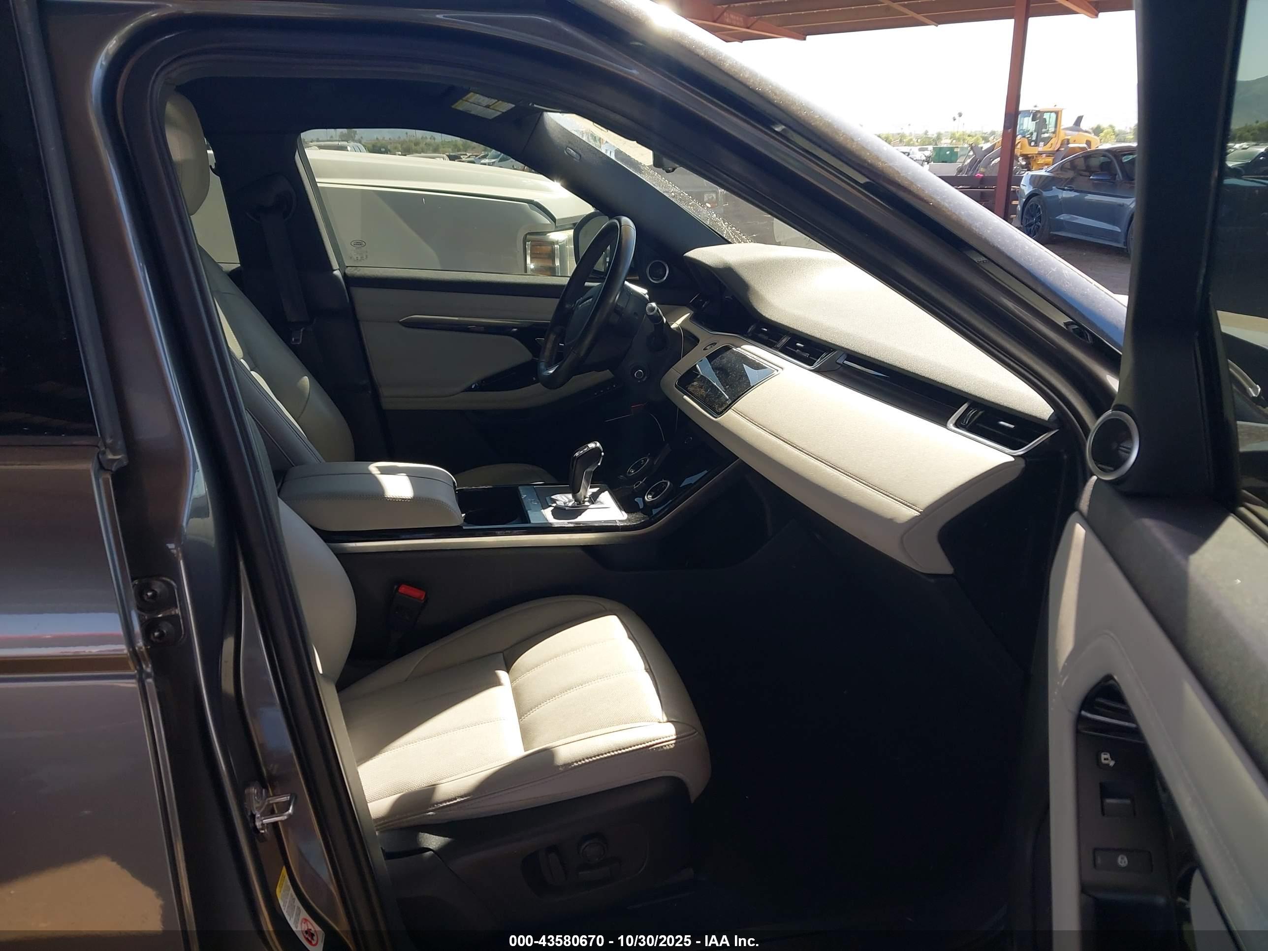 LAND ROVER image 5