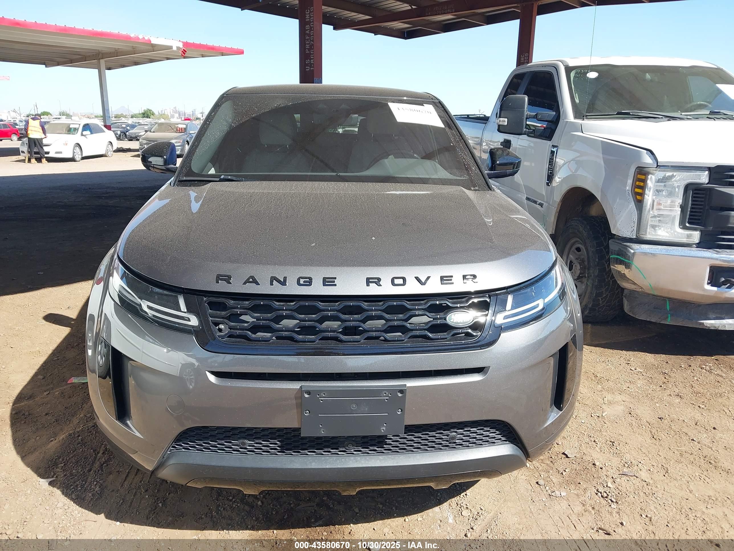 LAND ROVER image 6
