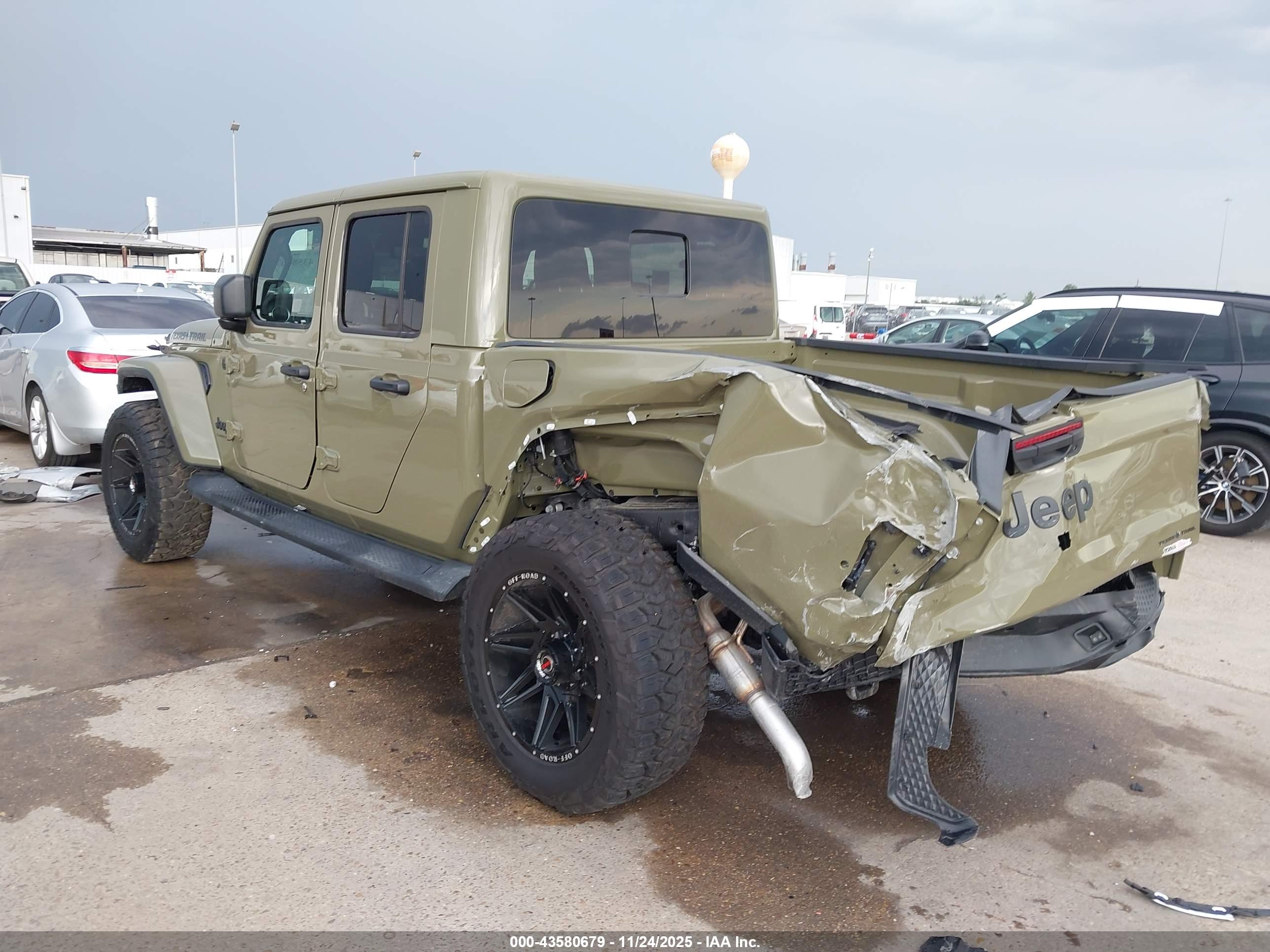 JEEP GLADIATOR image 3
