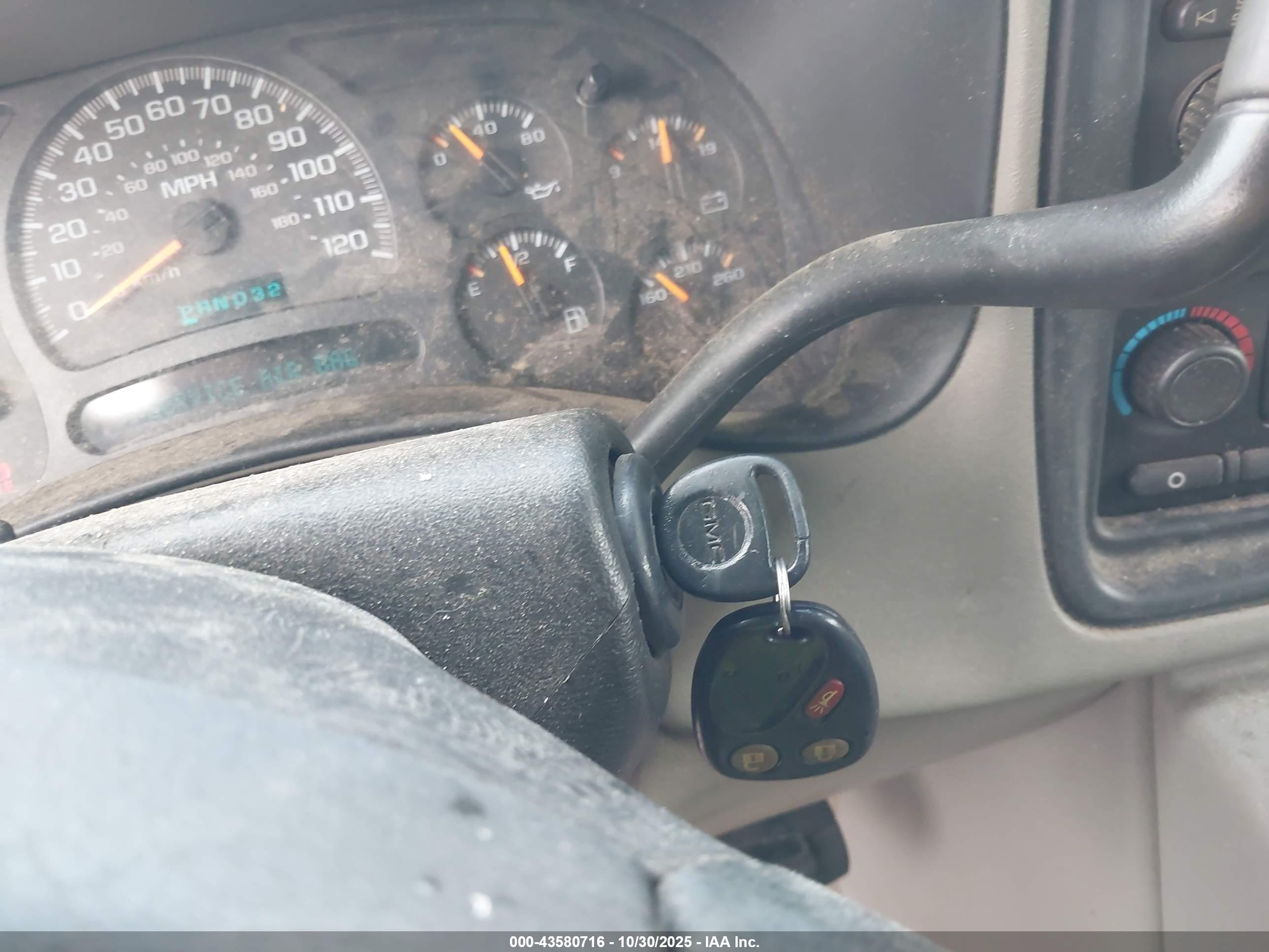 GMC SIERRA image 11