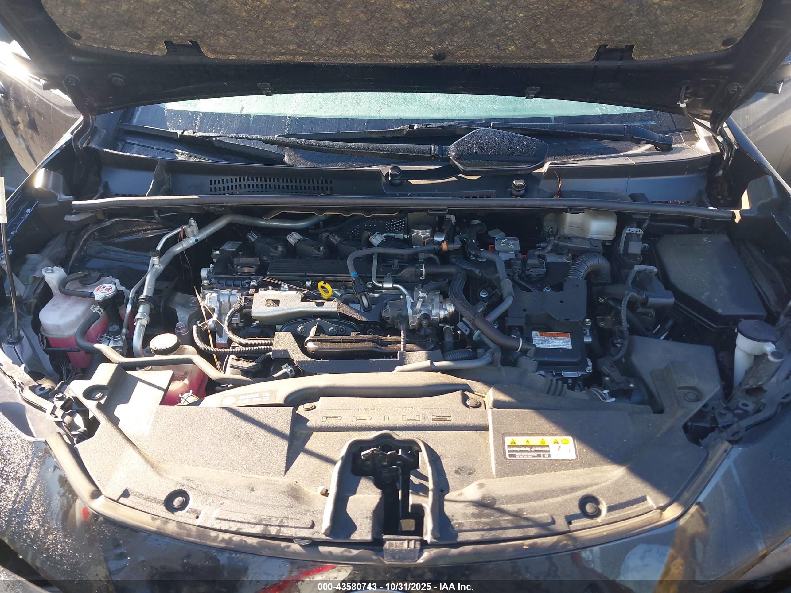 TOYOTA PRIUS image 10