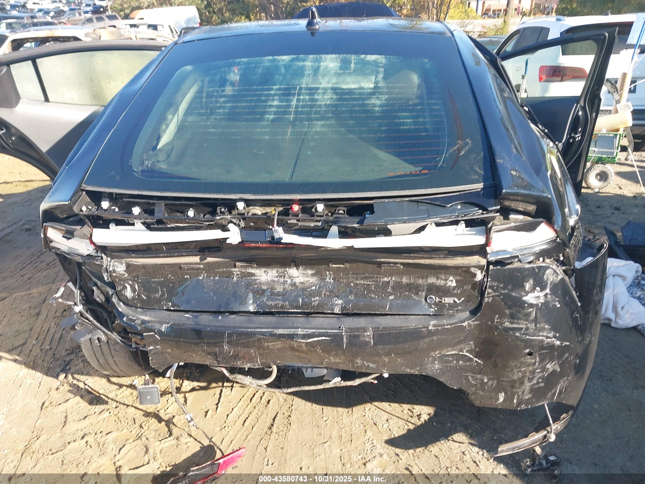 TOYOTA PRIUS image 6