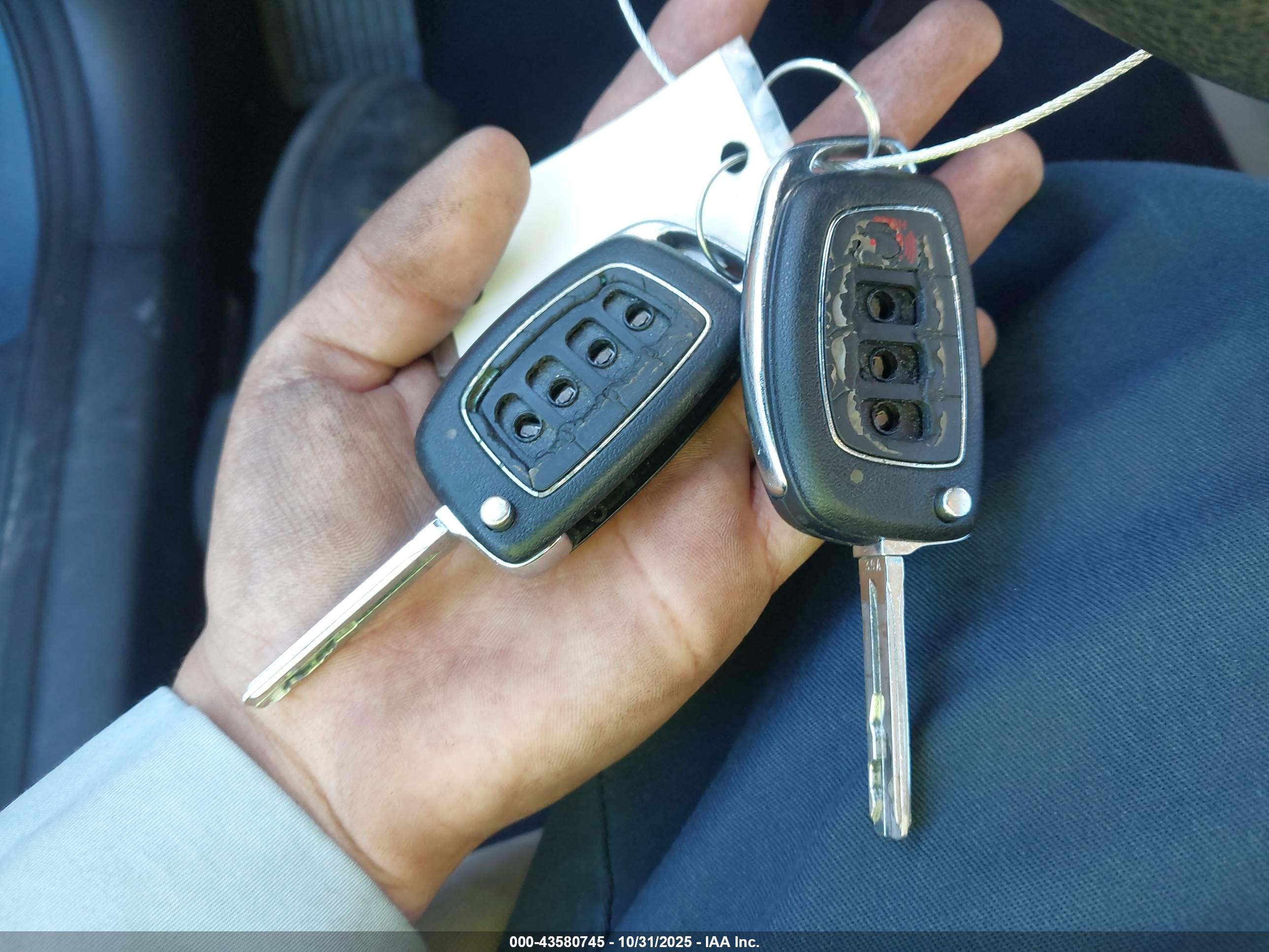 HYUNDAI SONATA image 11