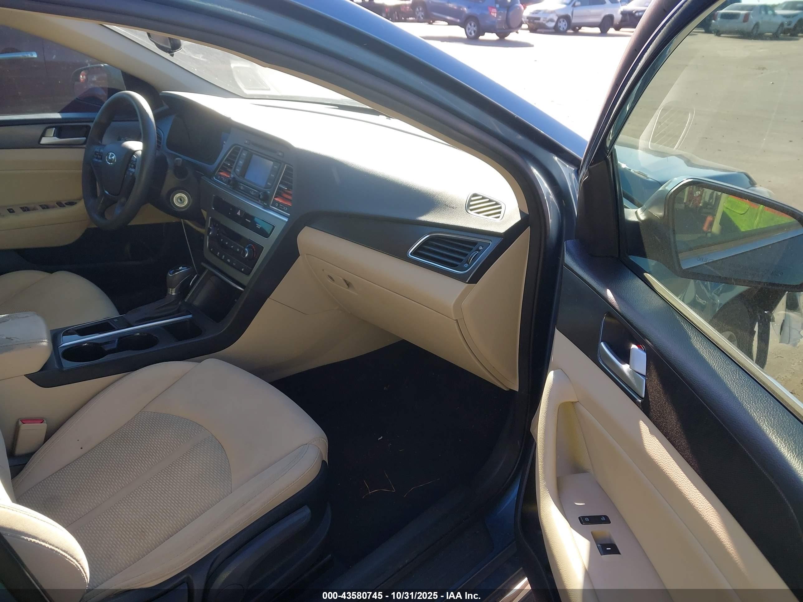 HYUNDAI SONATA image 5