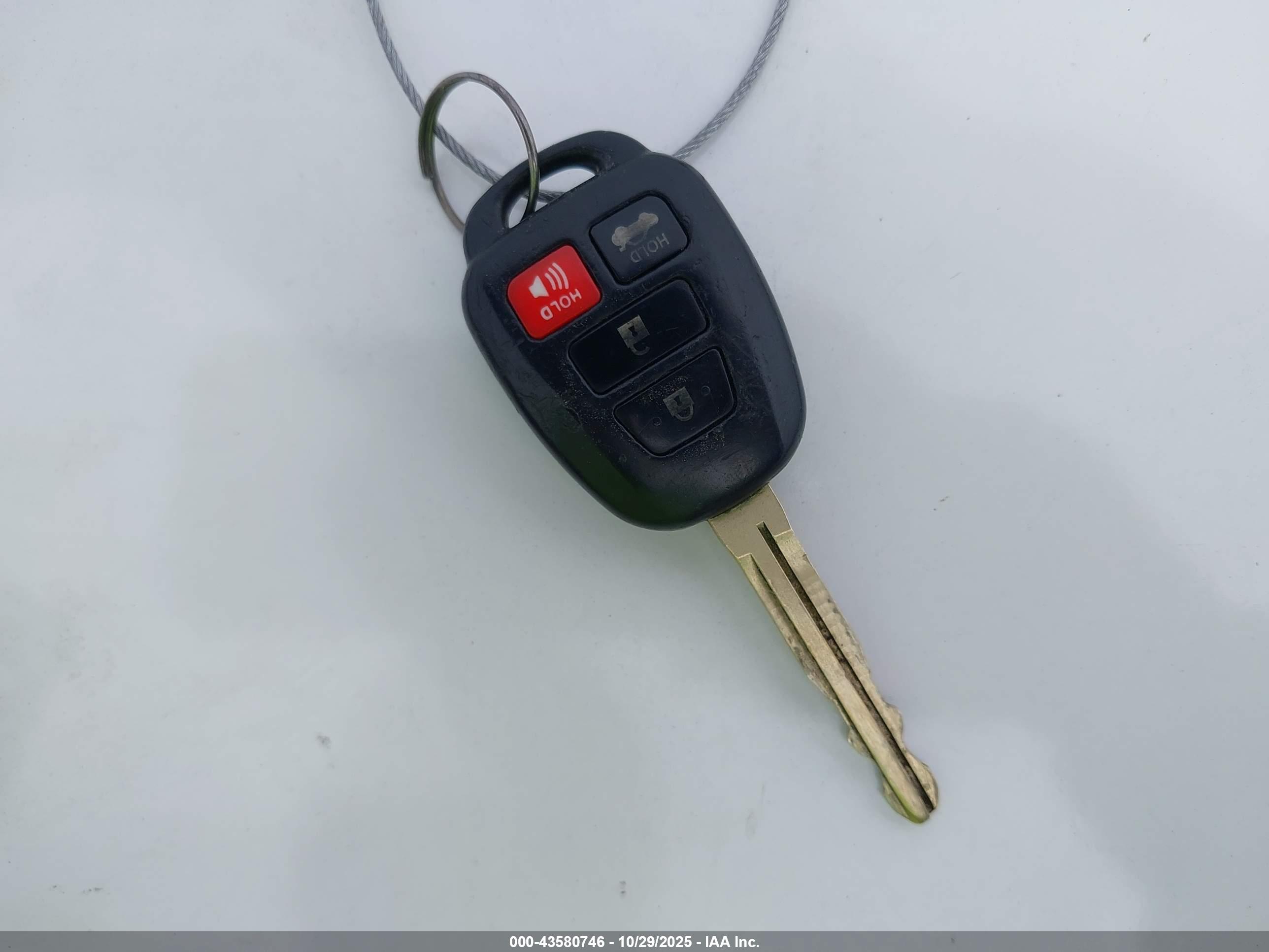 TOYOTA CAMRY image 11