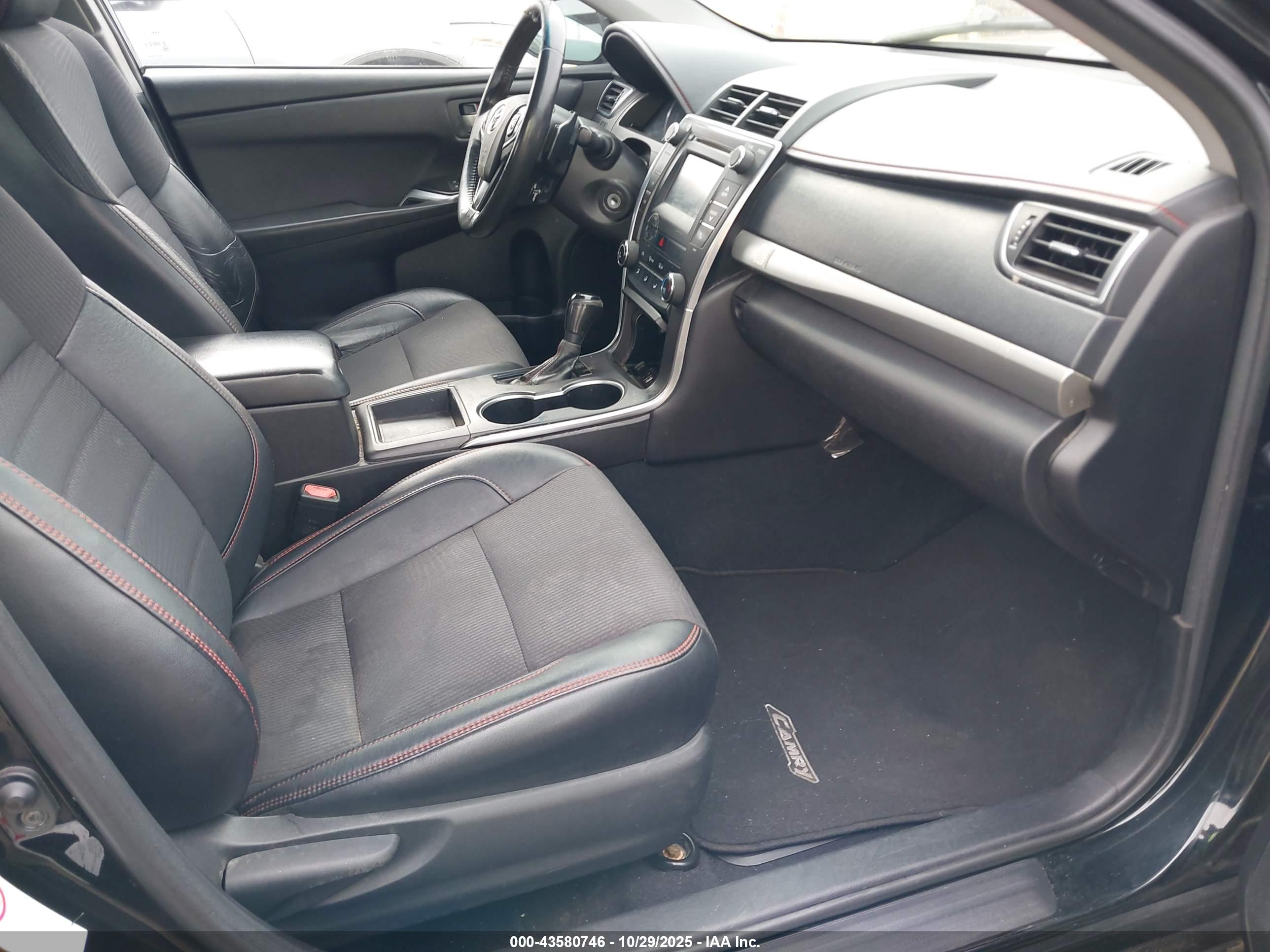 TOYOTA CAMRY image 5
