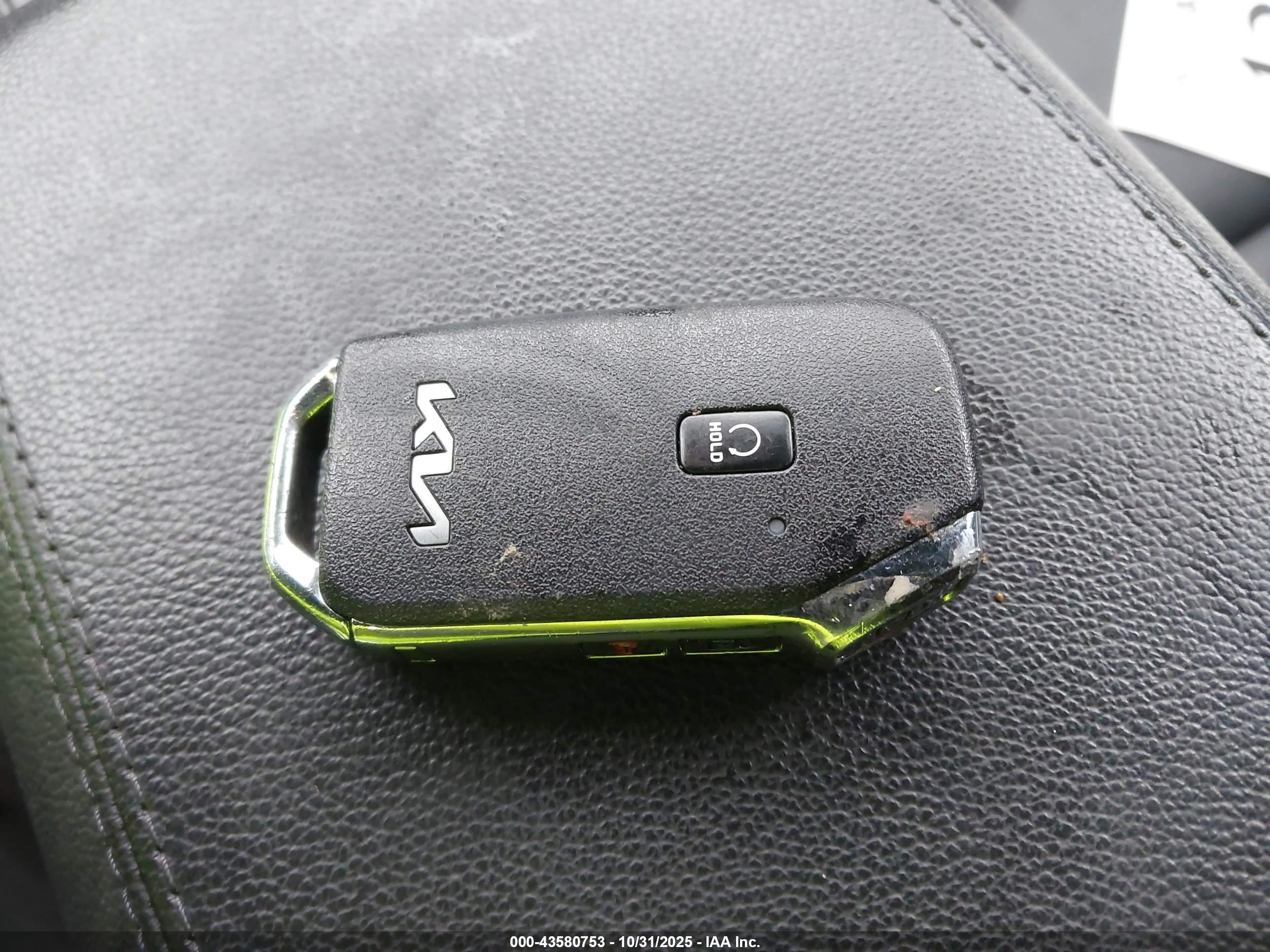 KIA SPORTAGE image 11
