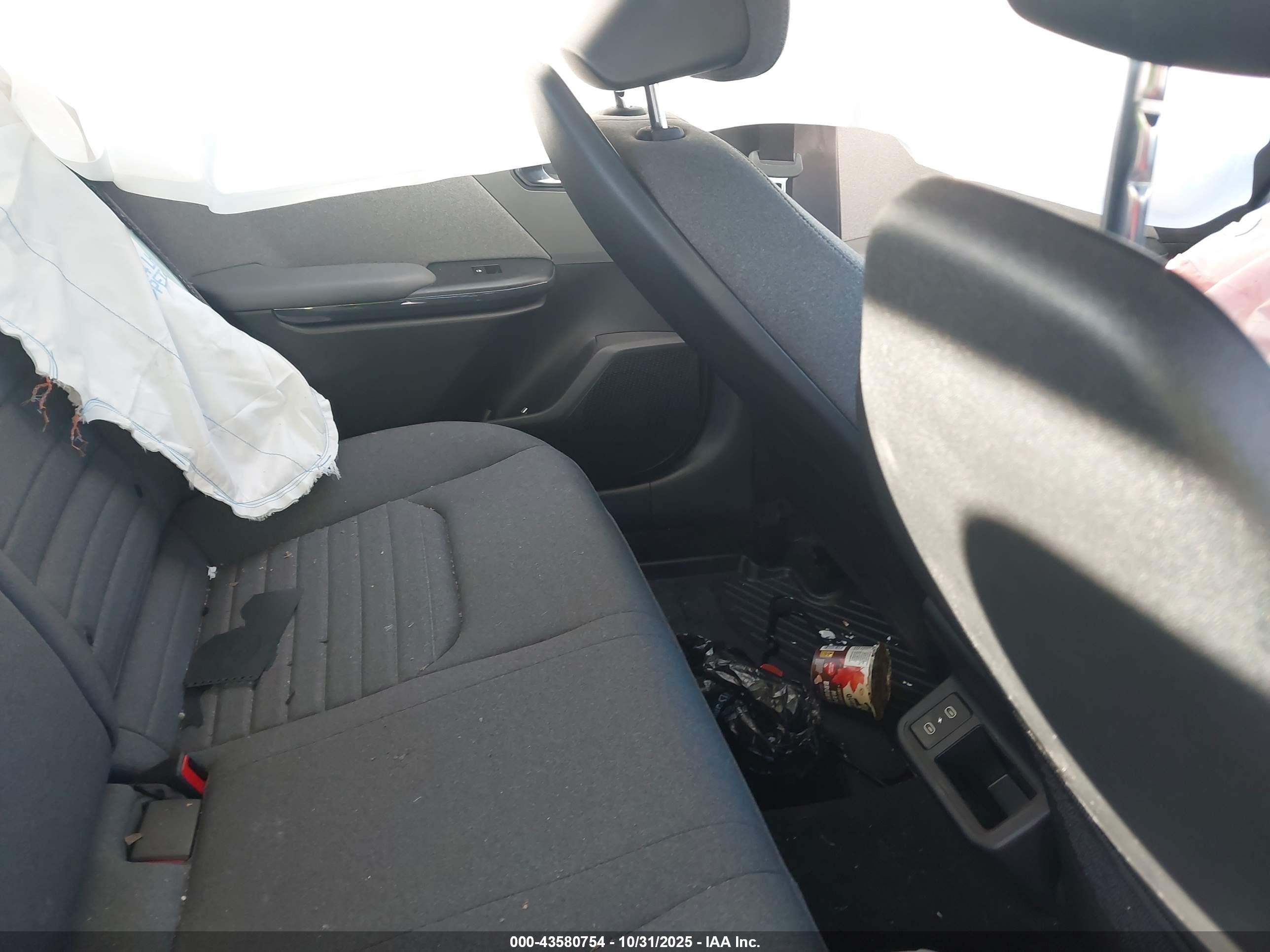 KIA K4 image 8
