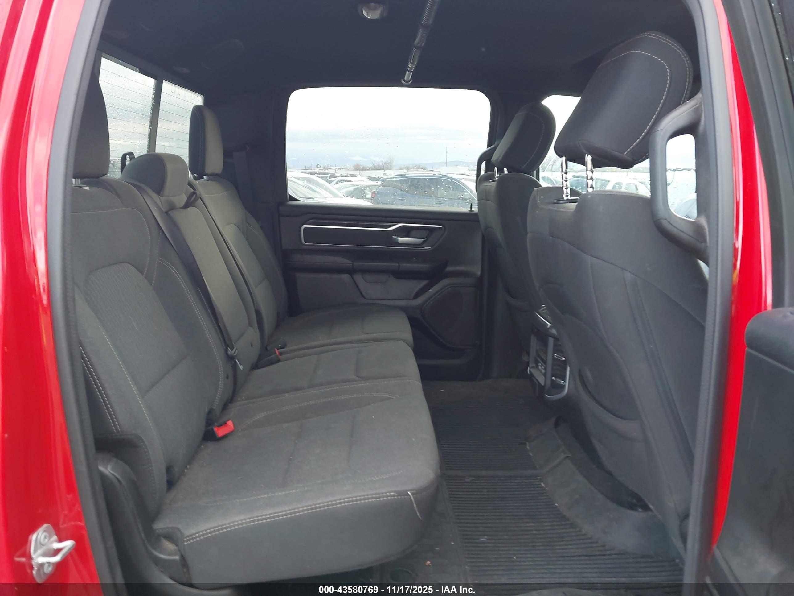 RAM 1500 image 8