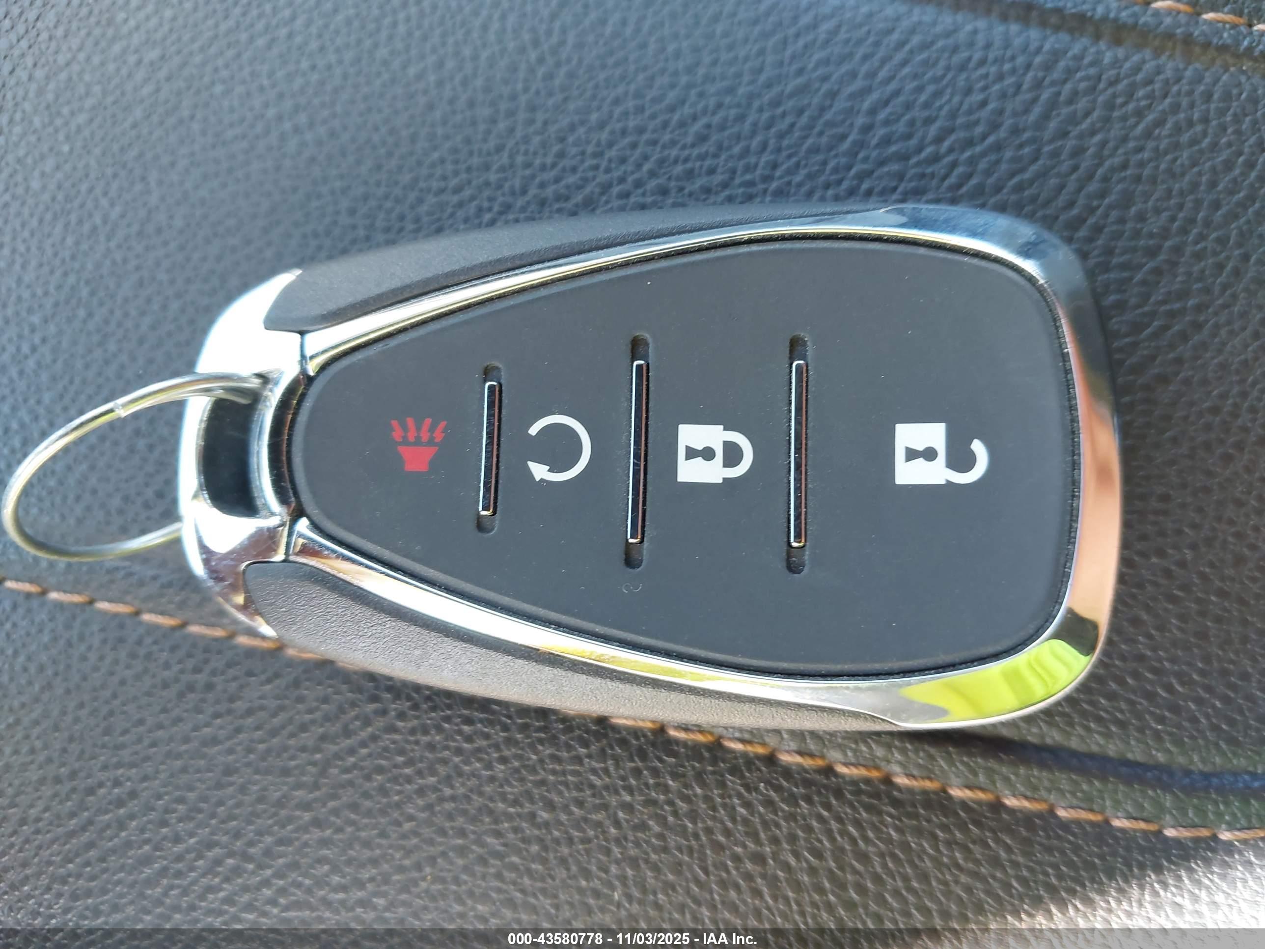 CHEVROLET TRAVERSE image 11