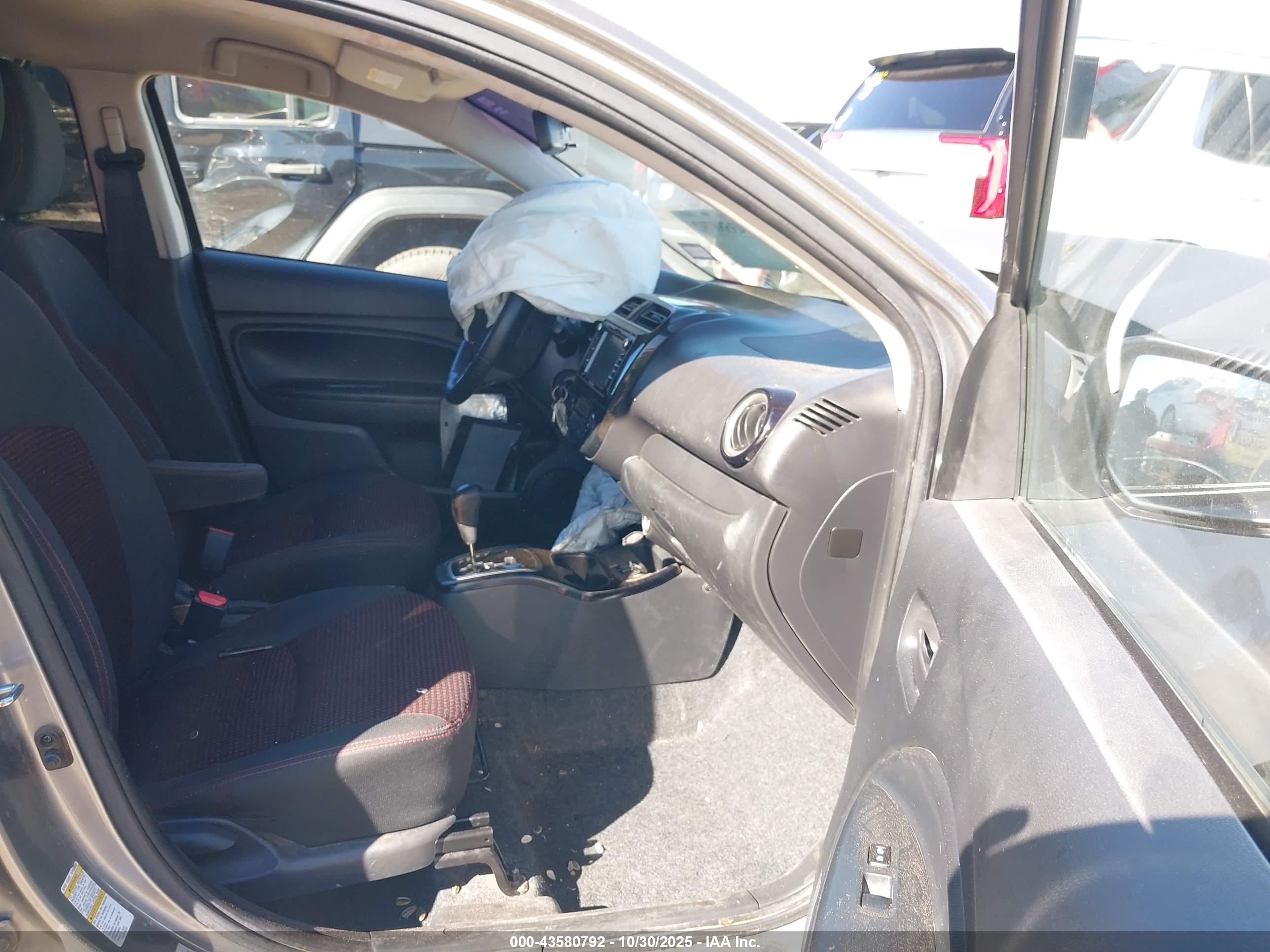 MITSUBISHI MIRAGE image 5