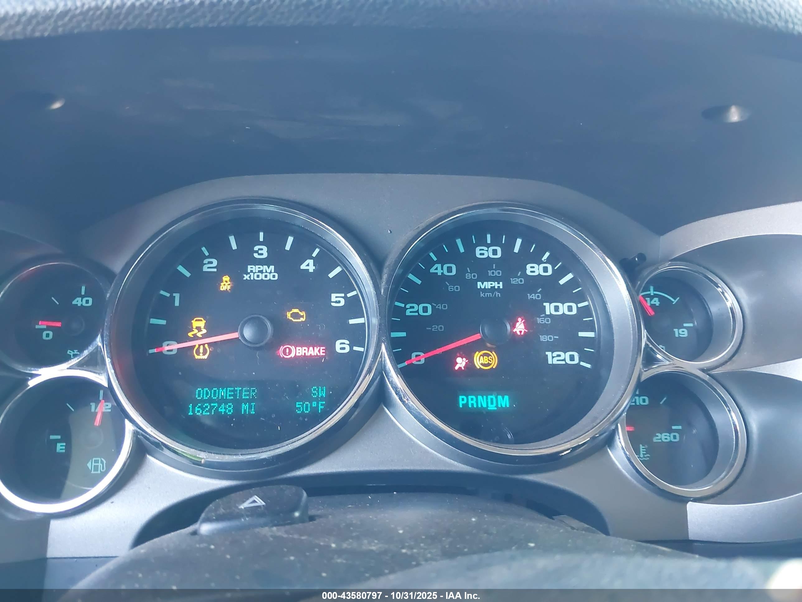 CHEVROLET SILVERADO image 7