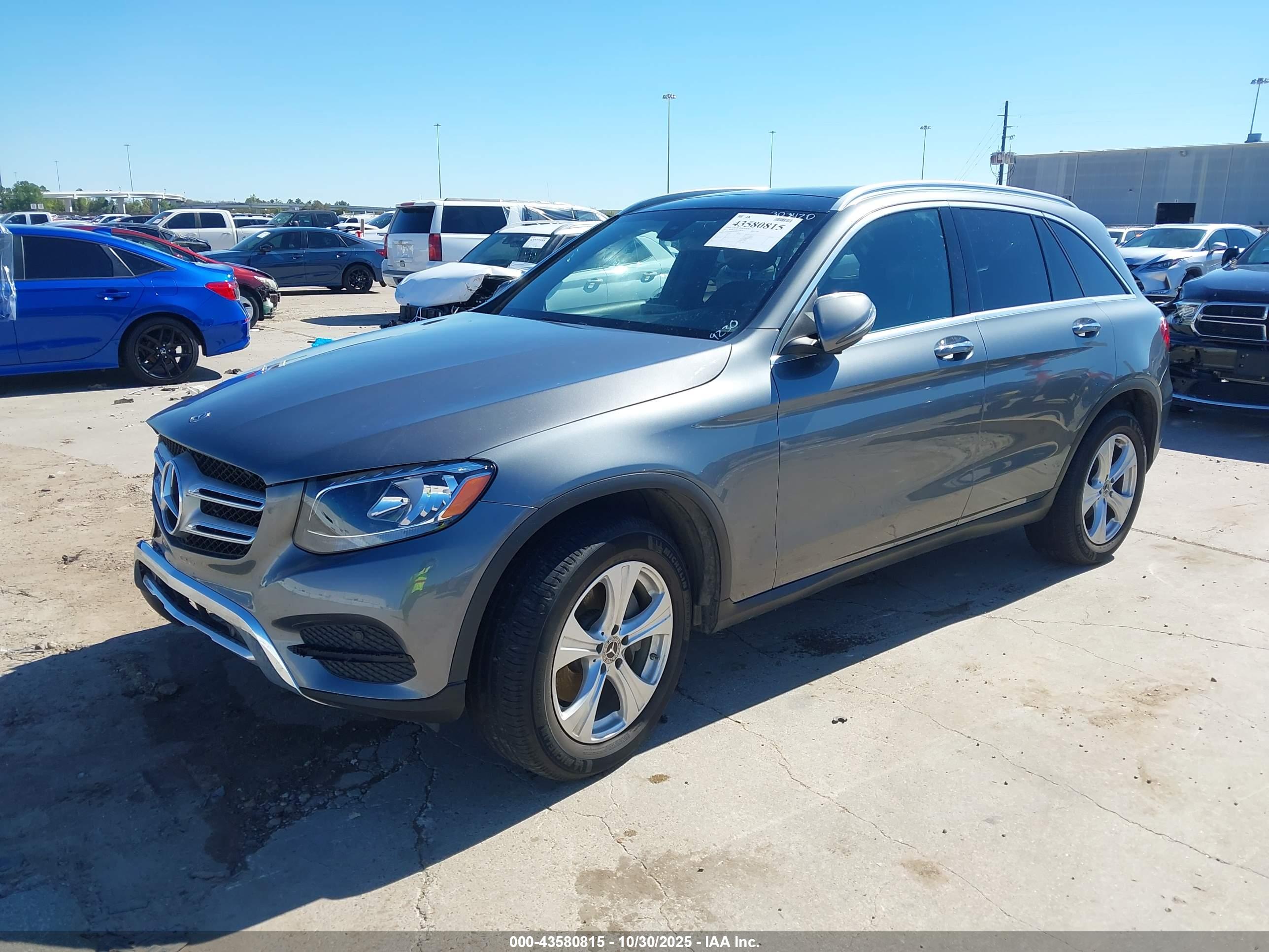 MERCEDES-BENZ GLC image 2