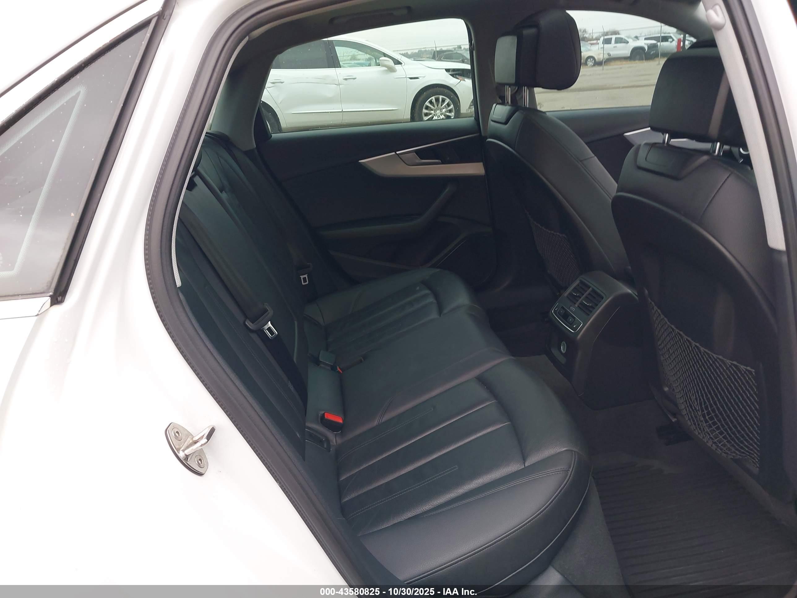 AUDI A4 image 8