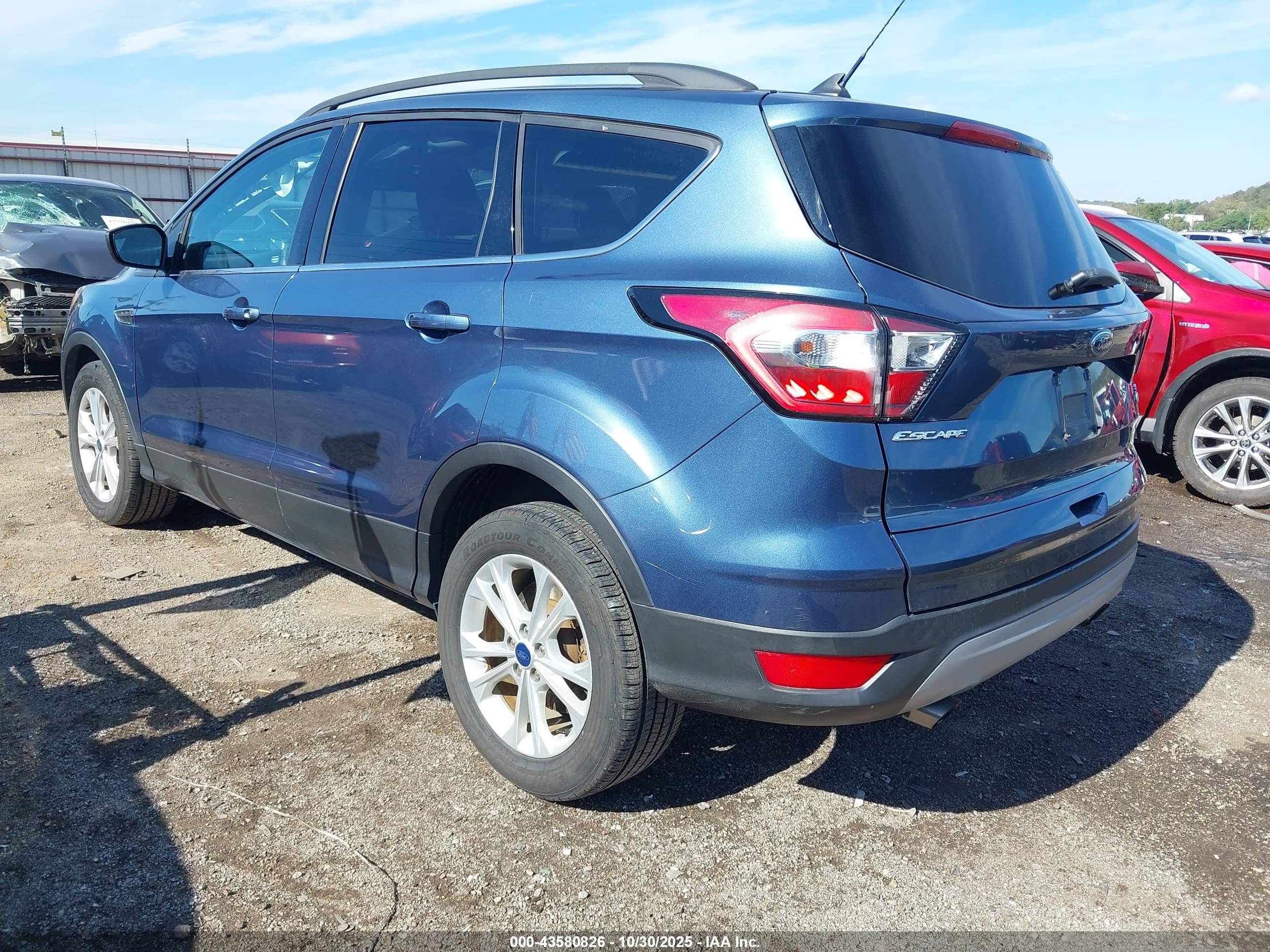 FORD ESCAPE image 3
