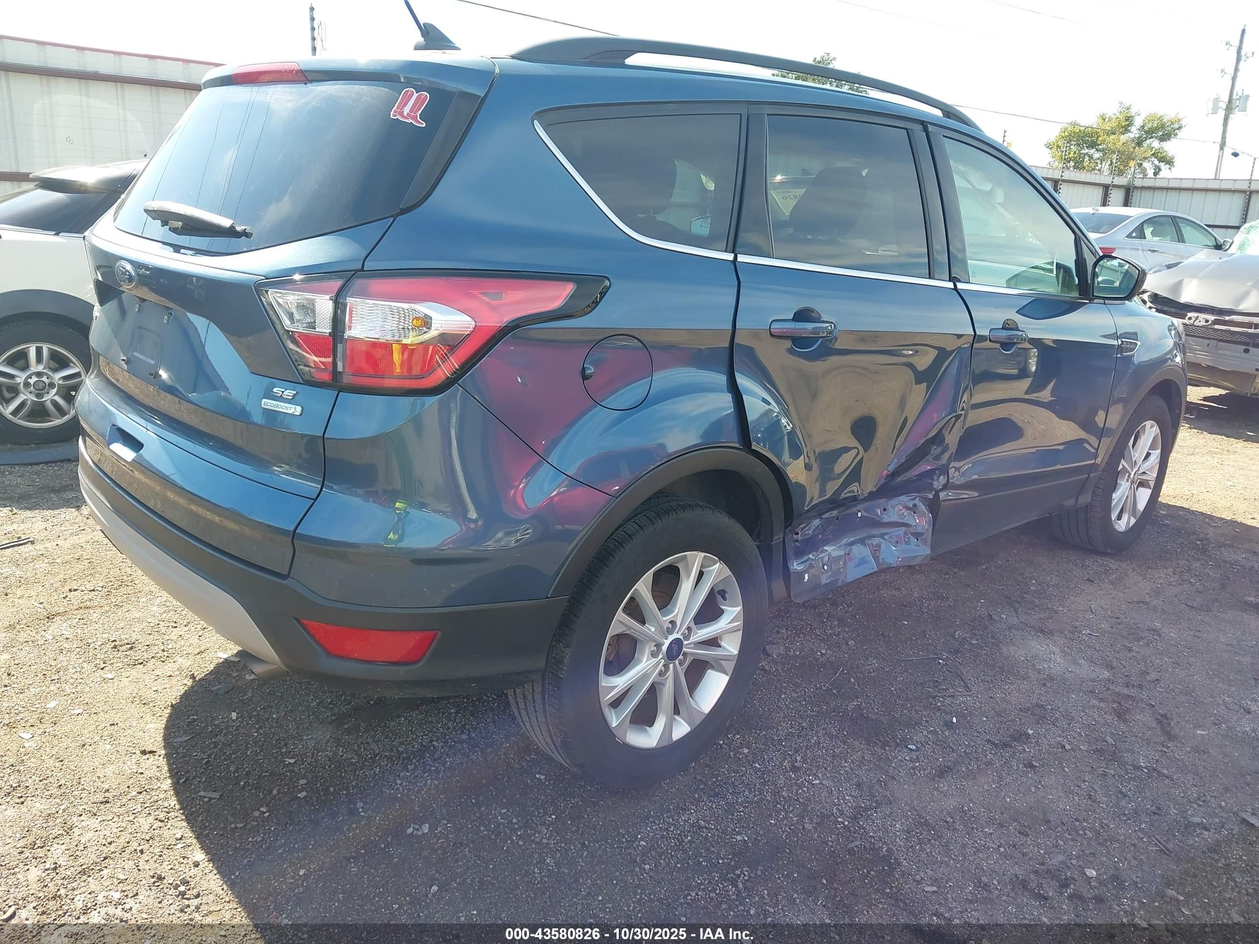 FORD ESCAPE image 4