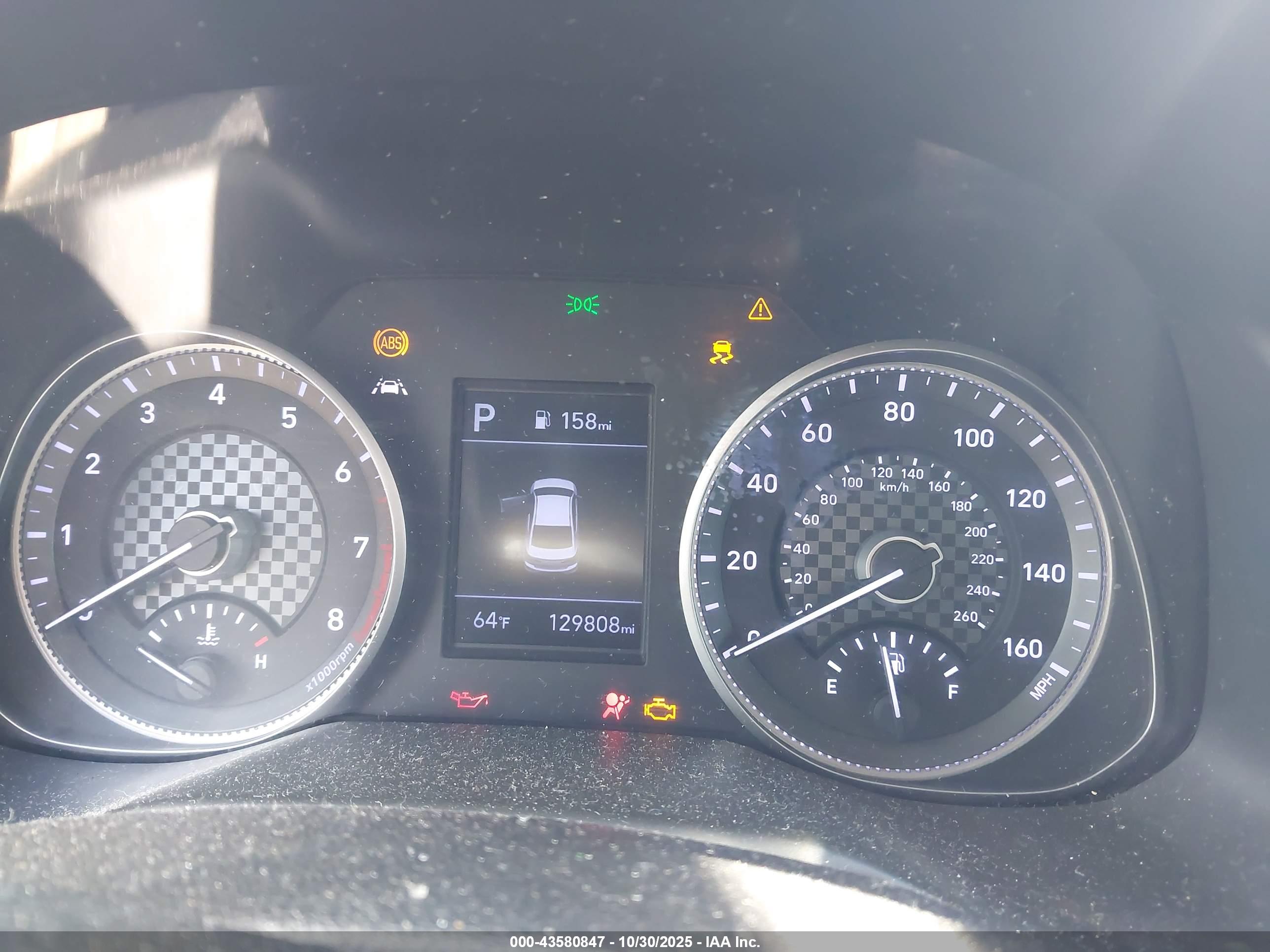 HYUNDAI ELANTRA image 7