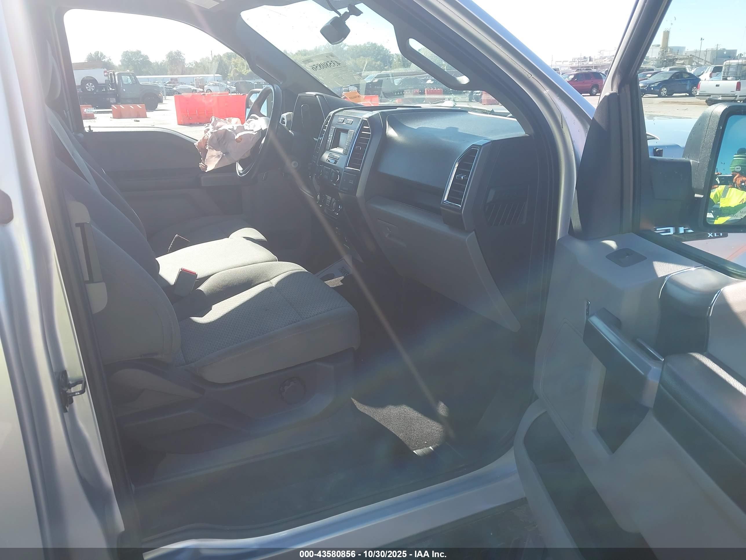 FORD F-150 image 5