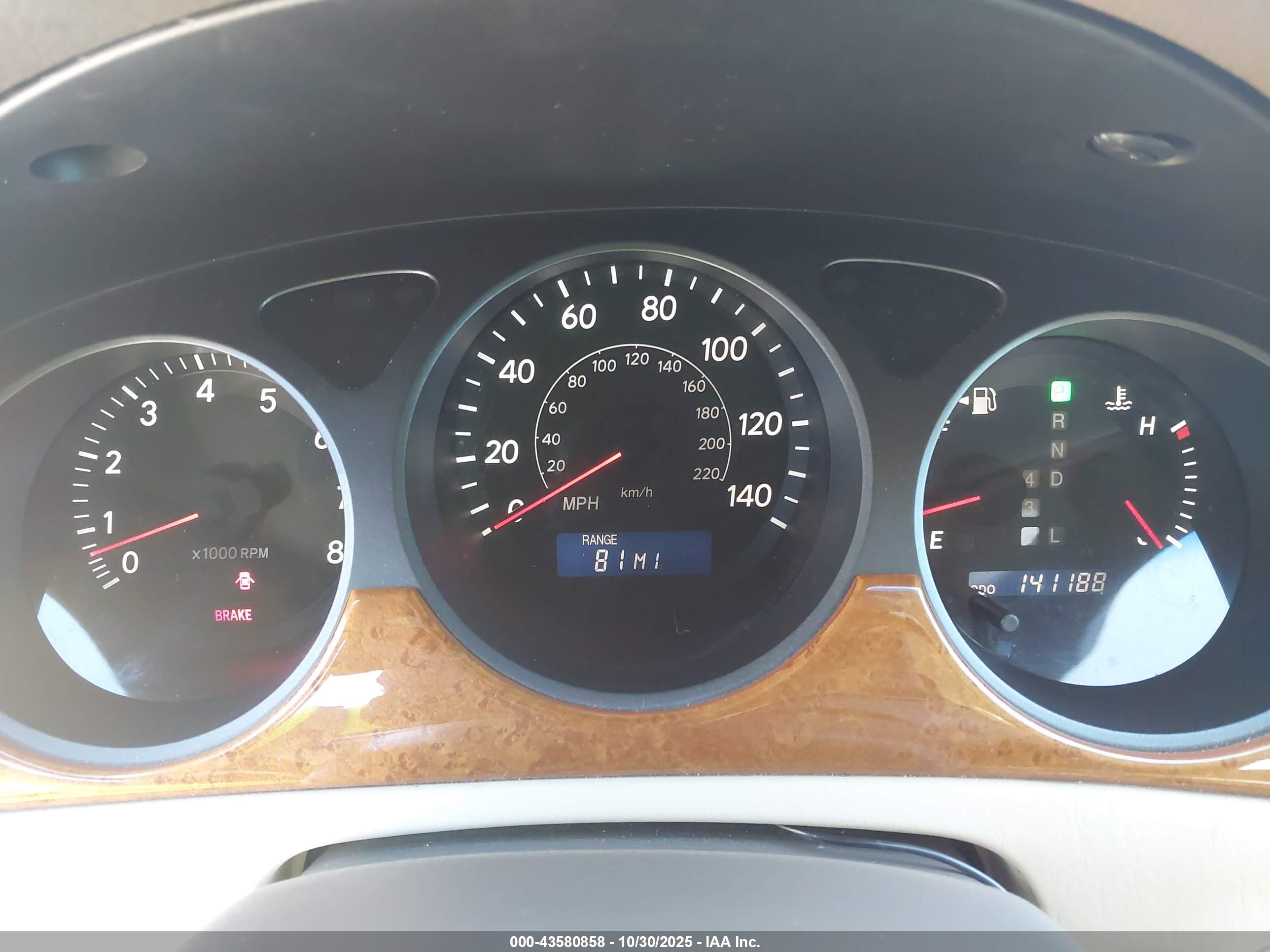LEXUS ES image 7