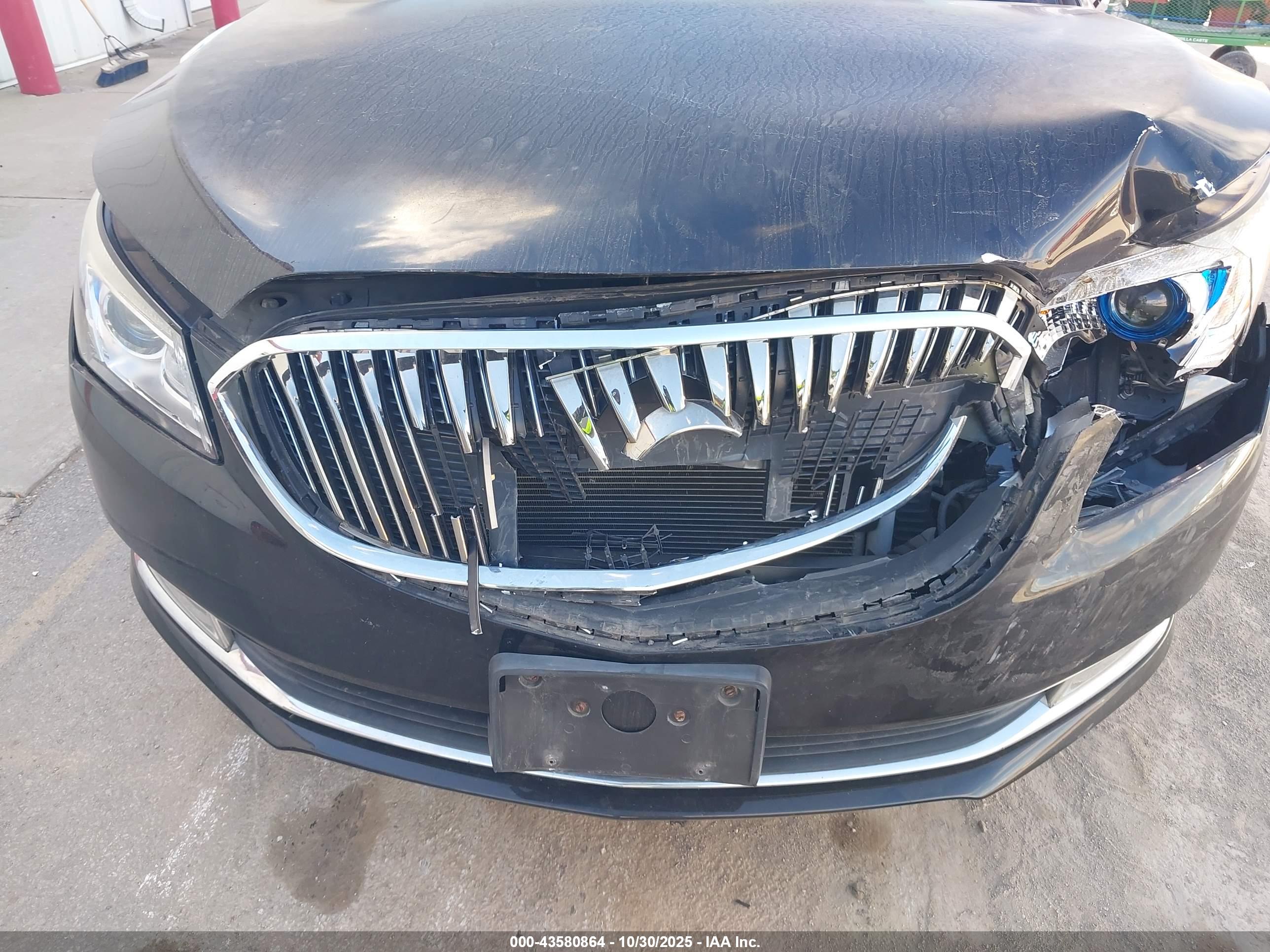 BUICK LACROSSE image 6