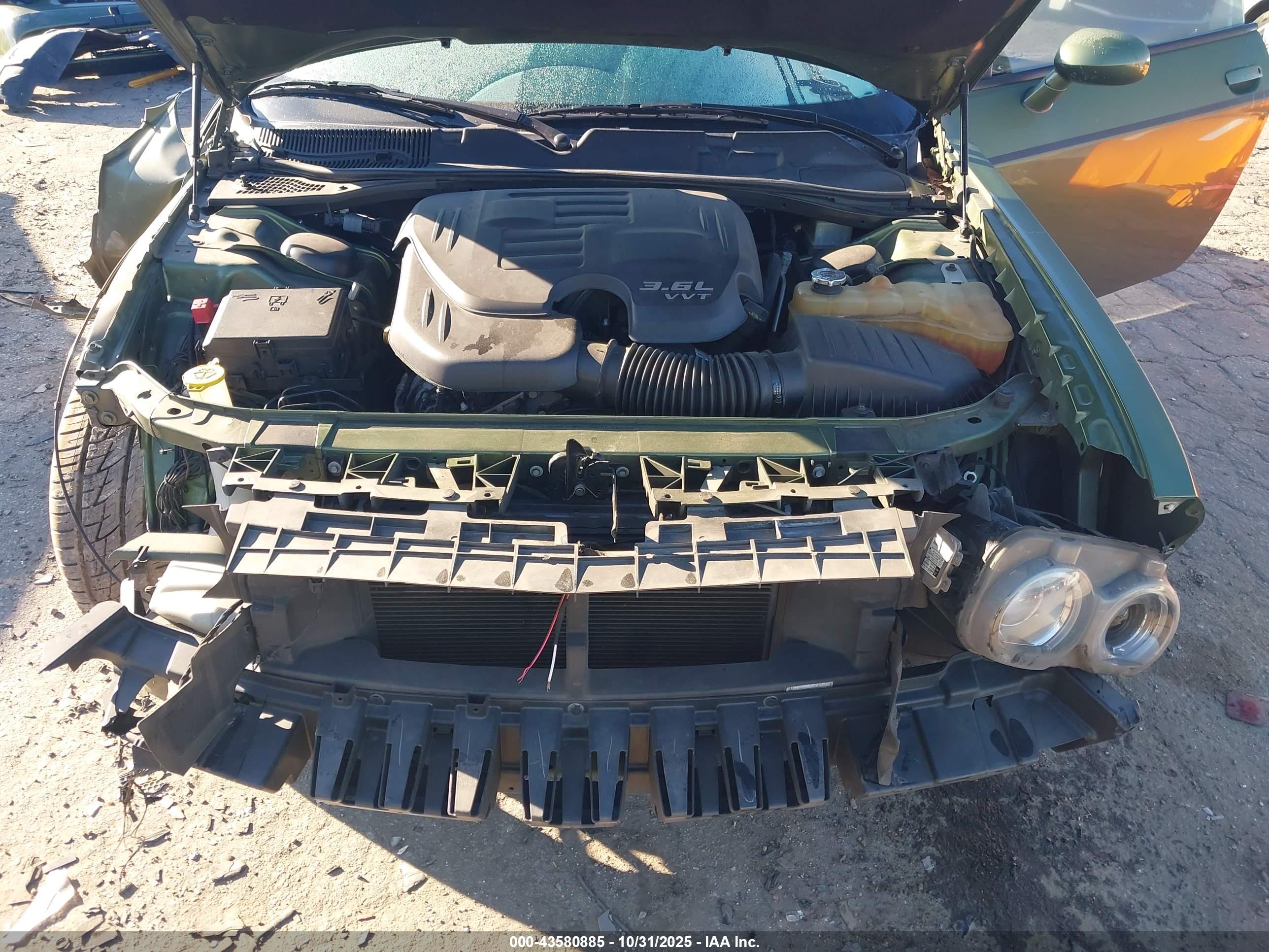 DODGE CHALLENGER image 10