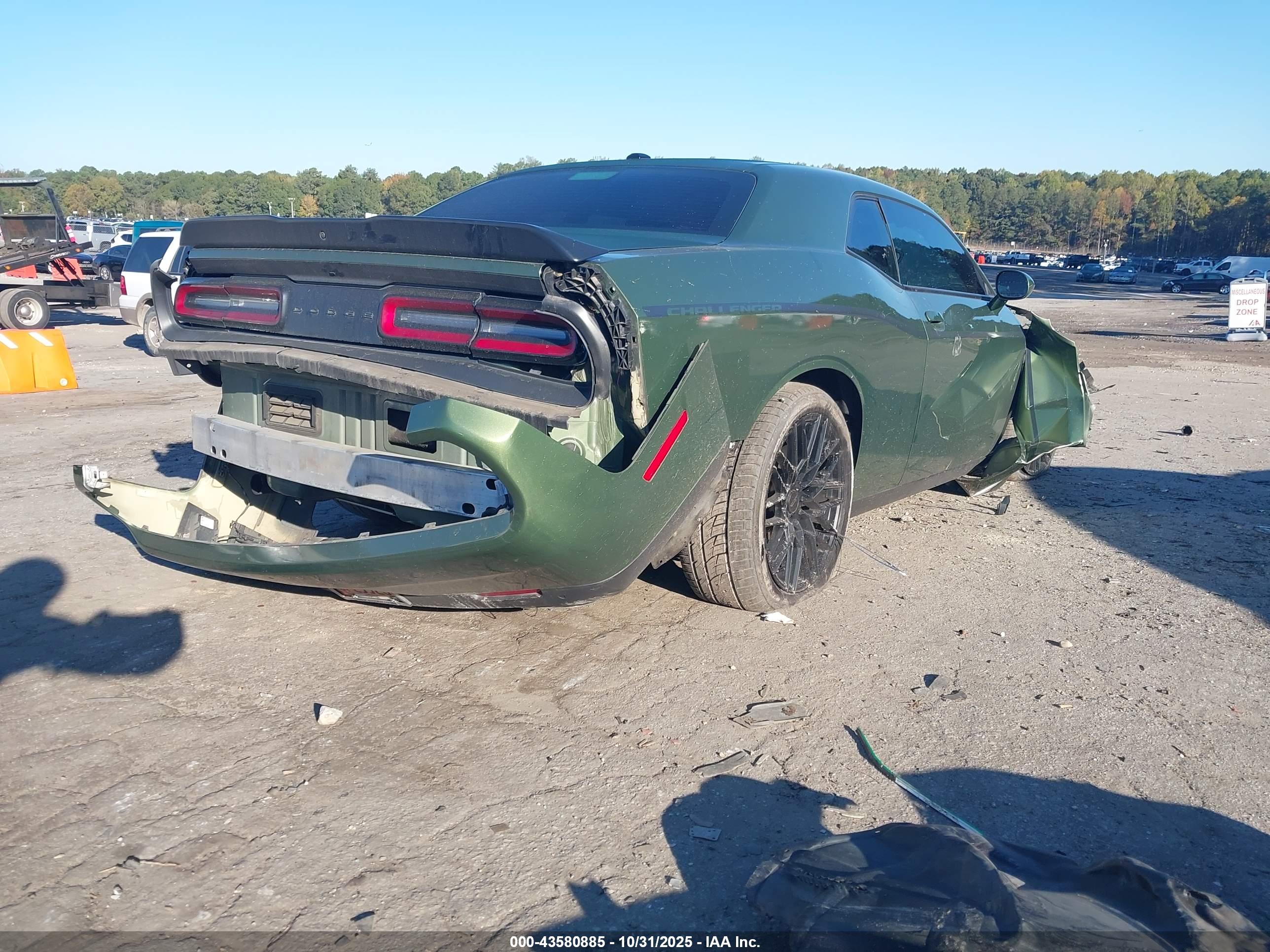 DODGE CHALLENGER image 4