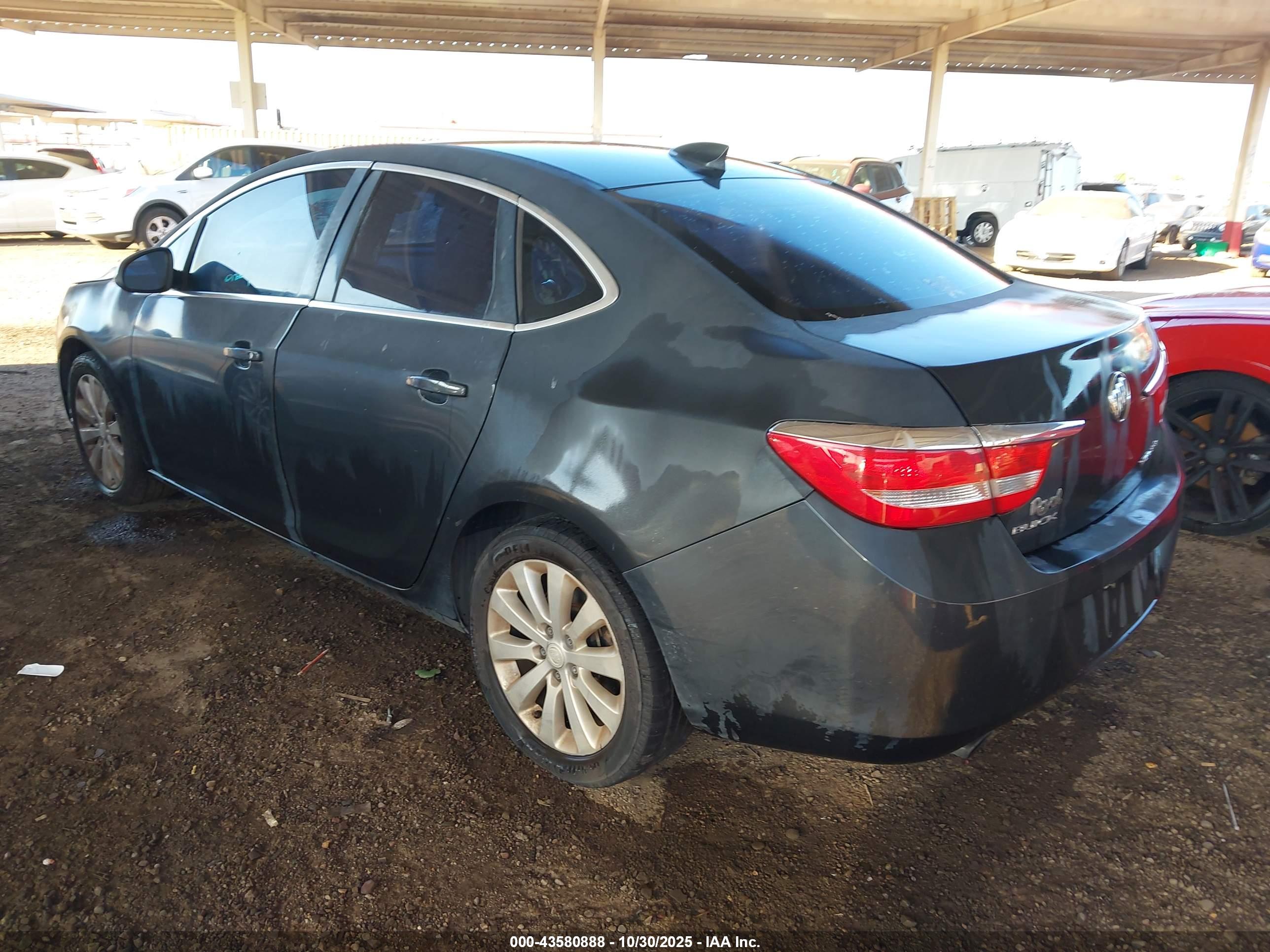 BUICK VERANO image 3