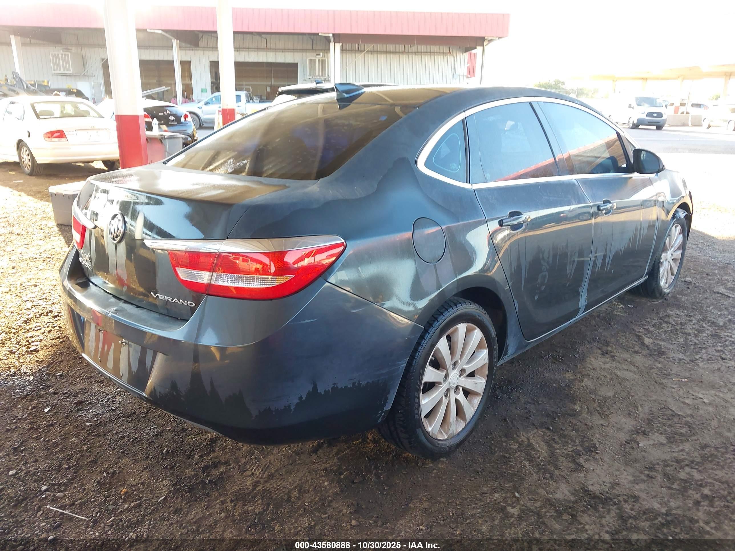BUICK VERANO image 4