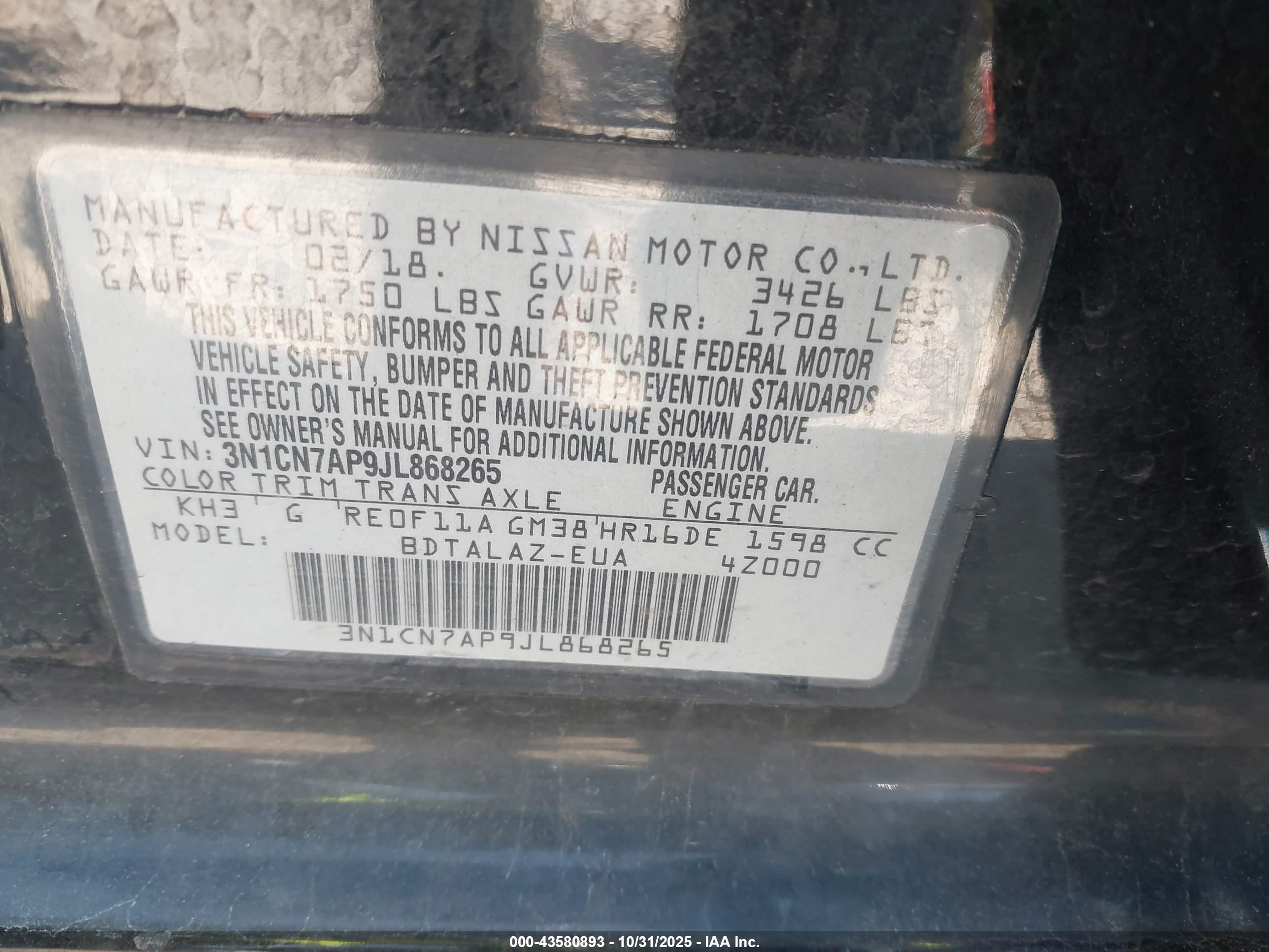 NISSAN VERSA image 9