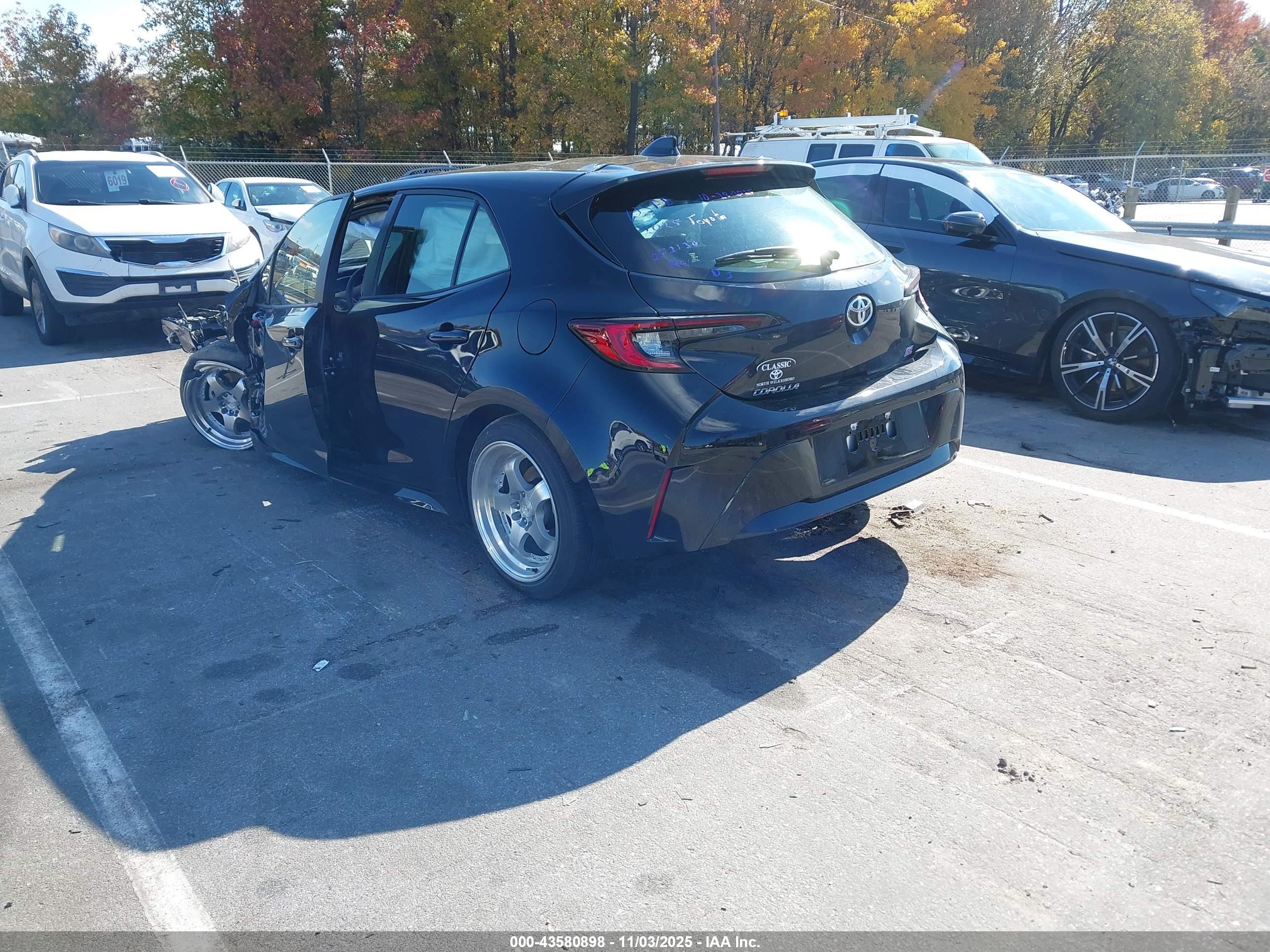 TOYOTA COROLLA image 3
