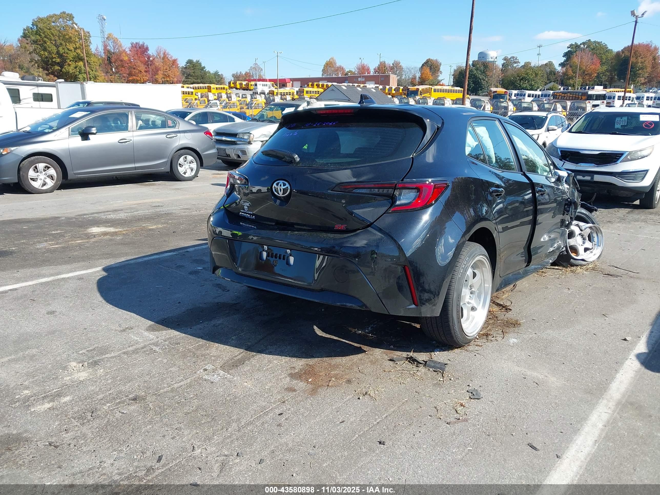 TOYOTA COROLLA image 4